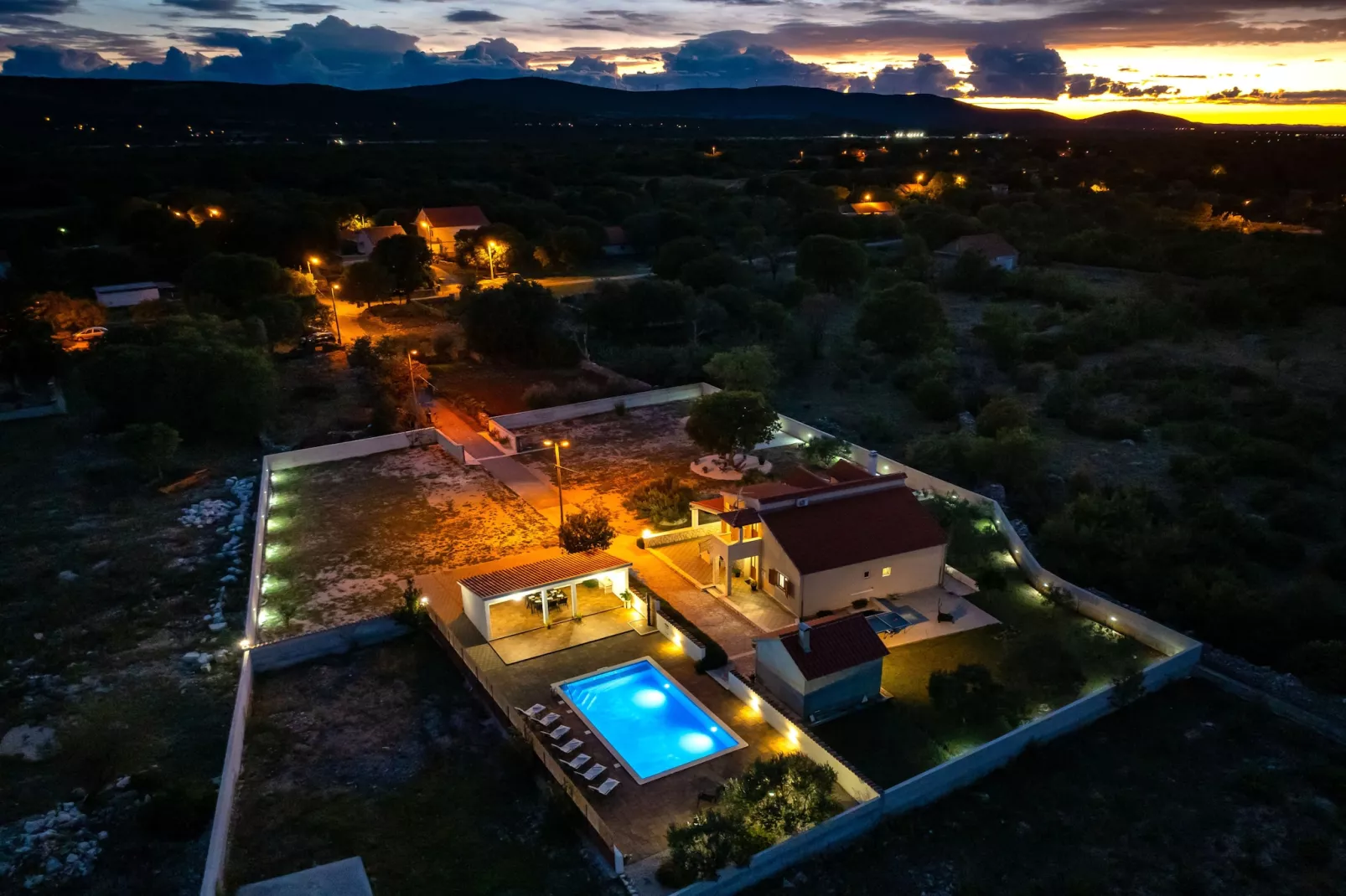 Villa Marijana-Buitenkant zomer