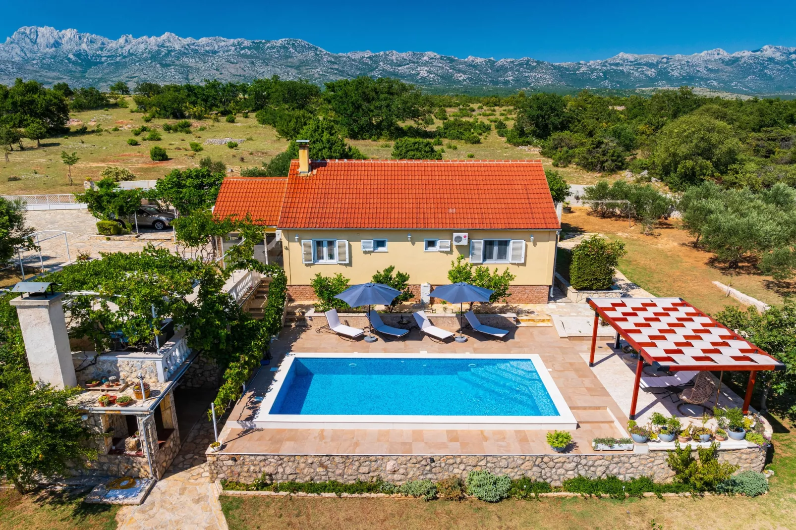 Villa Sucic with private pool-Buitenkant zomer