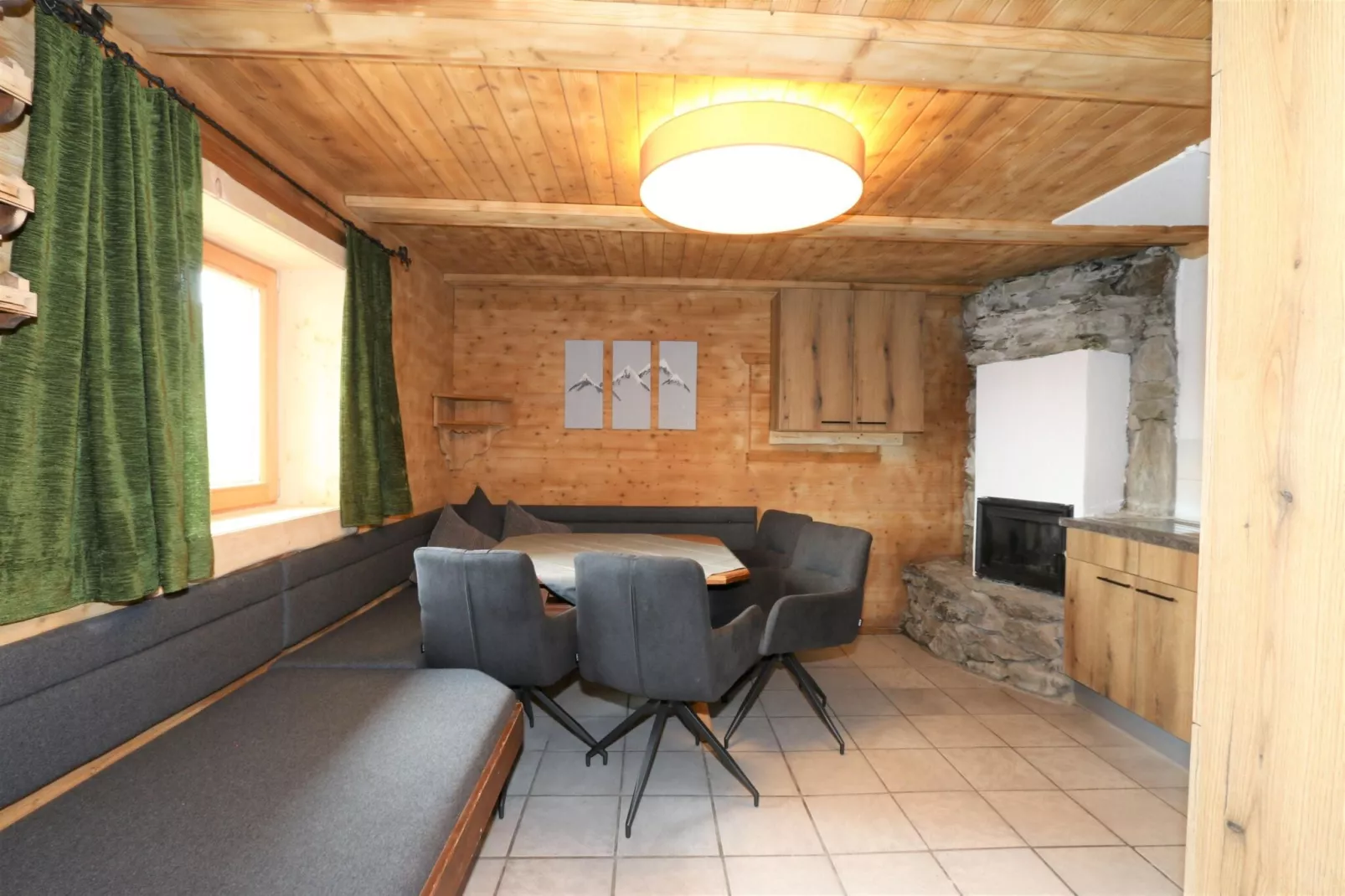 Ferienhaus Hirschbichlalm 6 Personen-Woonkamer