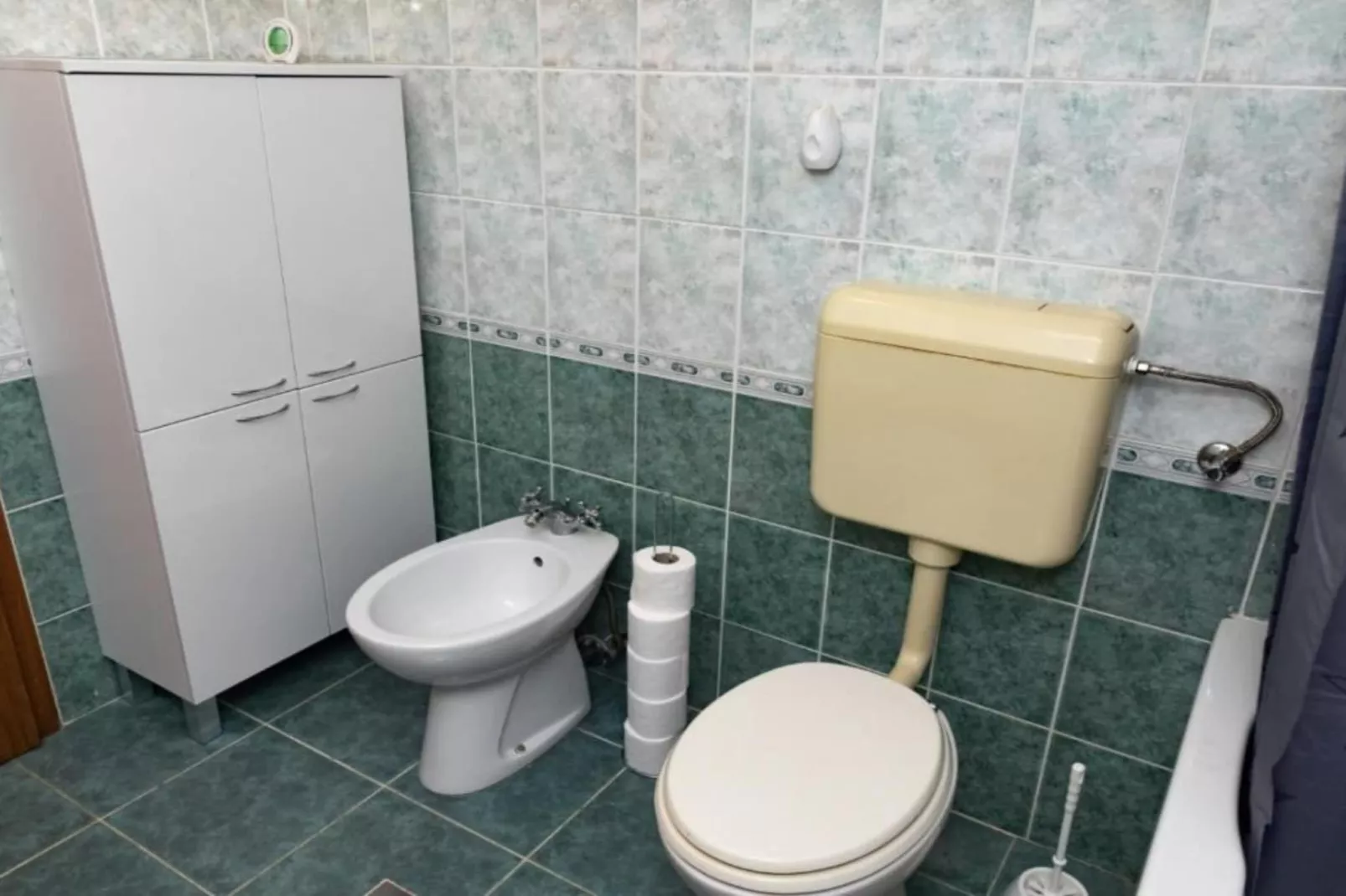 One Bedroom Dream Room (2)-Badkamer