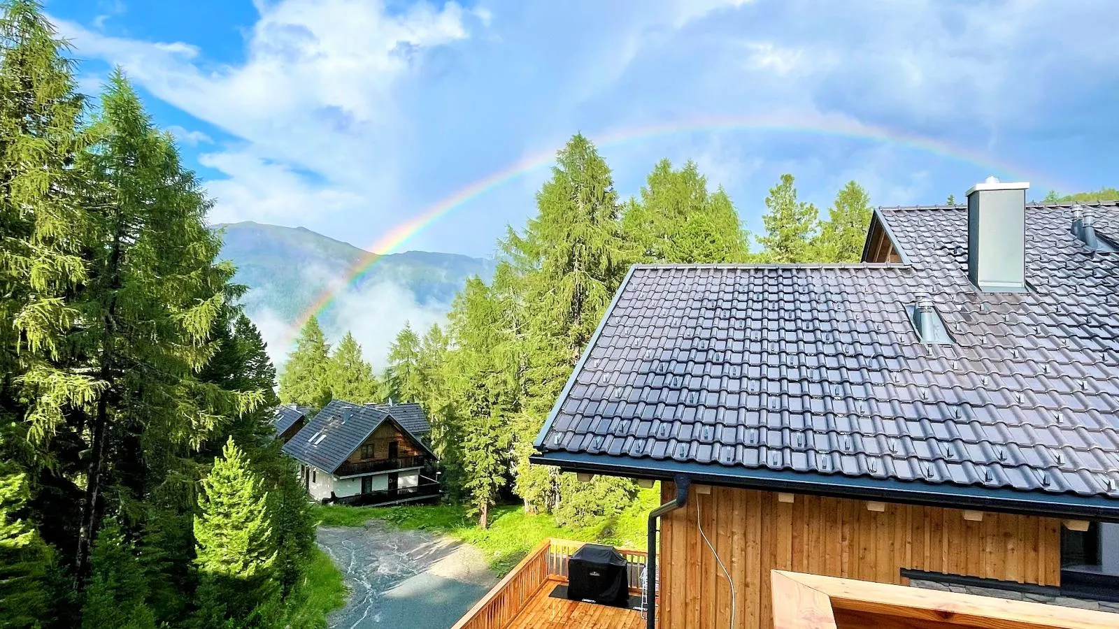 Atemlos Mountain Chalet-Uitzicht zomer