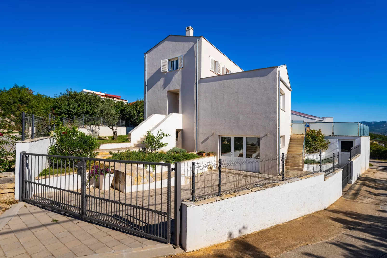 Sea view Villa Anpero-Buitenkant zomer