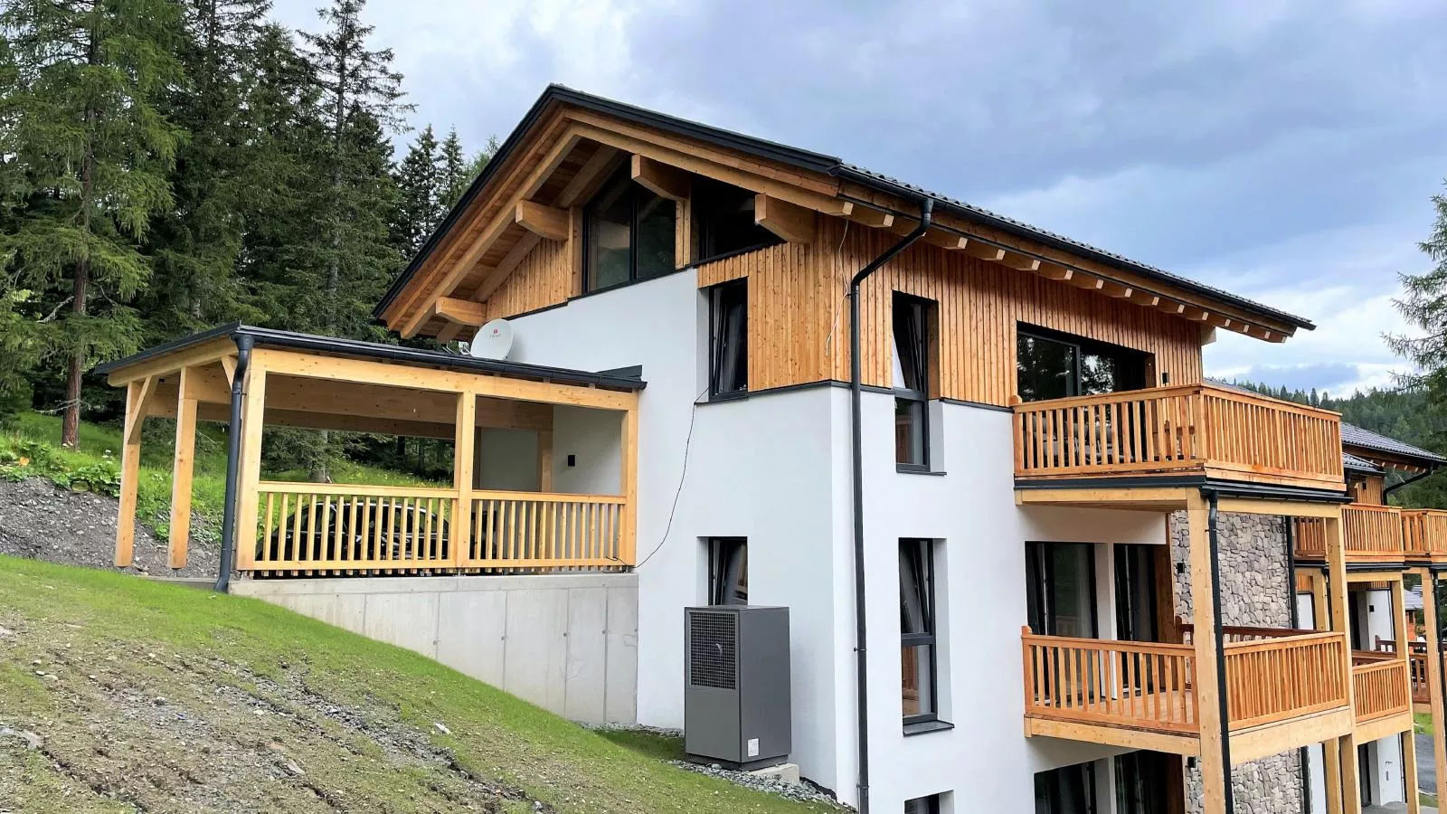 Atemlos Mountain Chalet-Buitenkant zomer