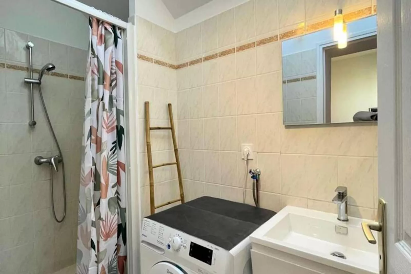 Résidence L27-ile Grande-Niet-getagd