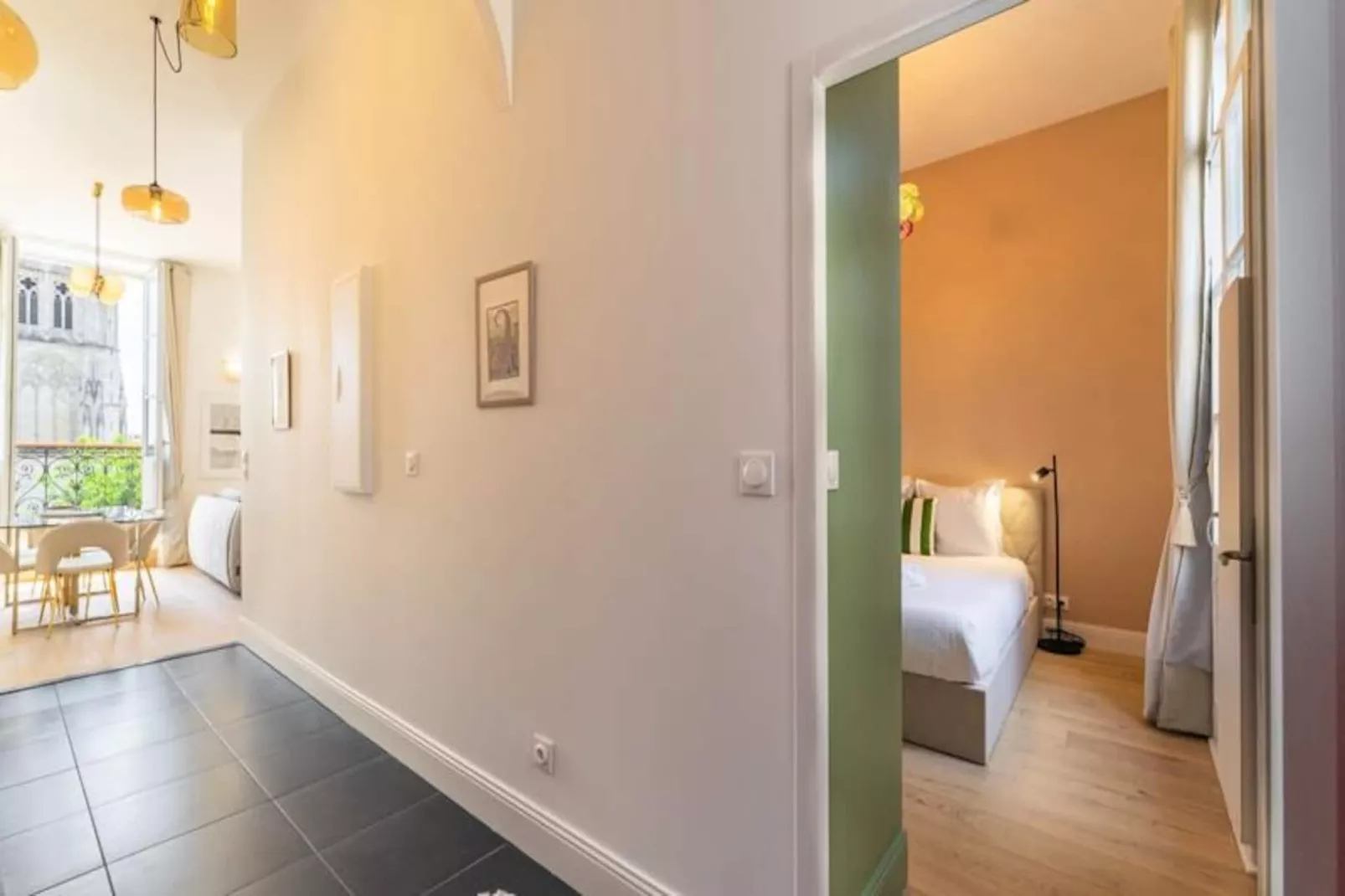 Appartement Place Pey Berland Avec Balcon Et Parking-Niet-getagd