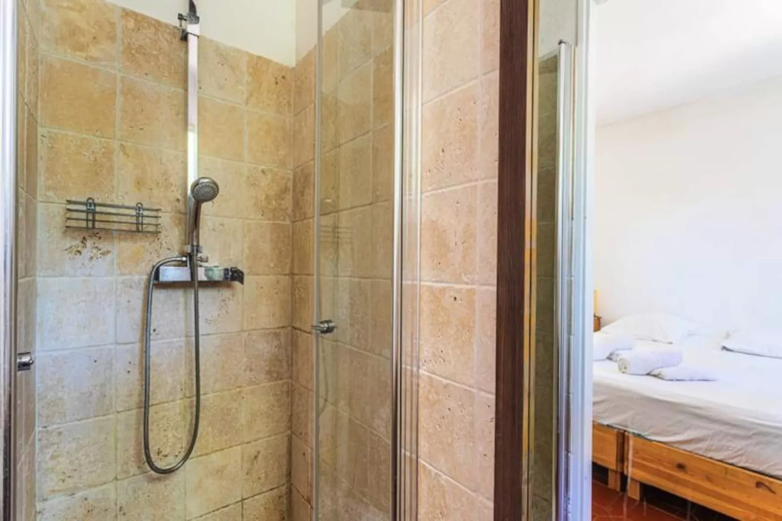 Maison Lumière Des Pins --Niet-getagd