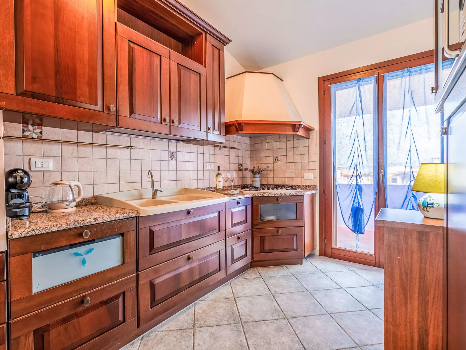 Su Sguardu 'e su Mari-Binnen