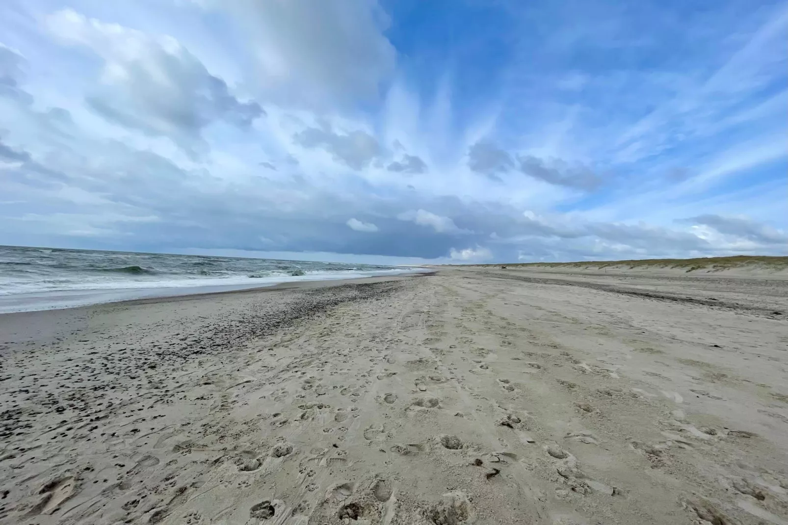 Gezinsplek met zwembad -- By Traum Ferienwohnungen-Waterzicht