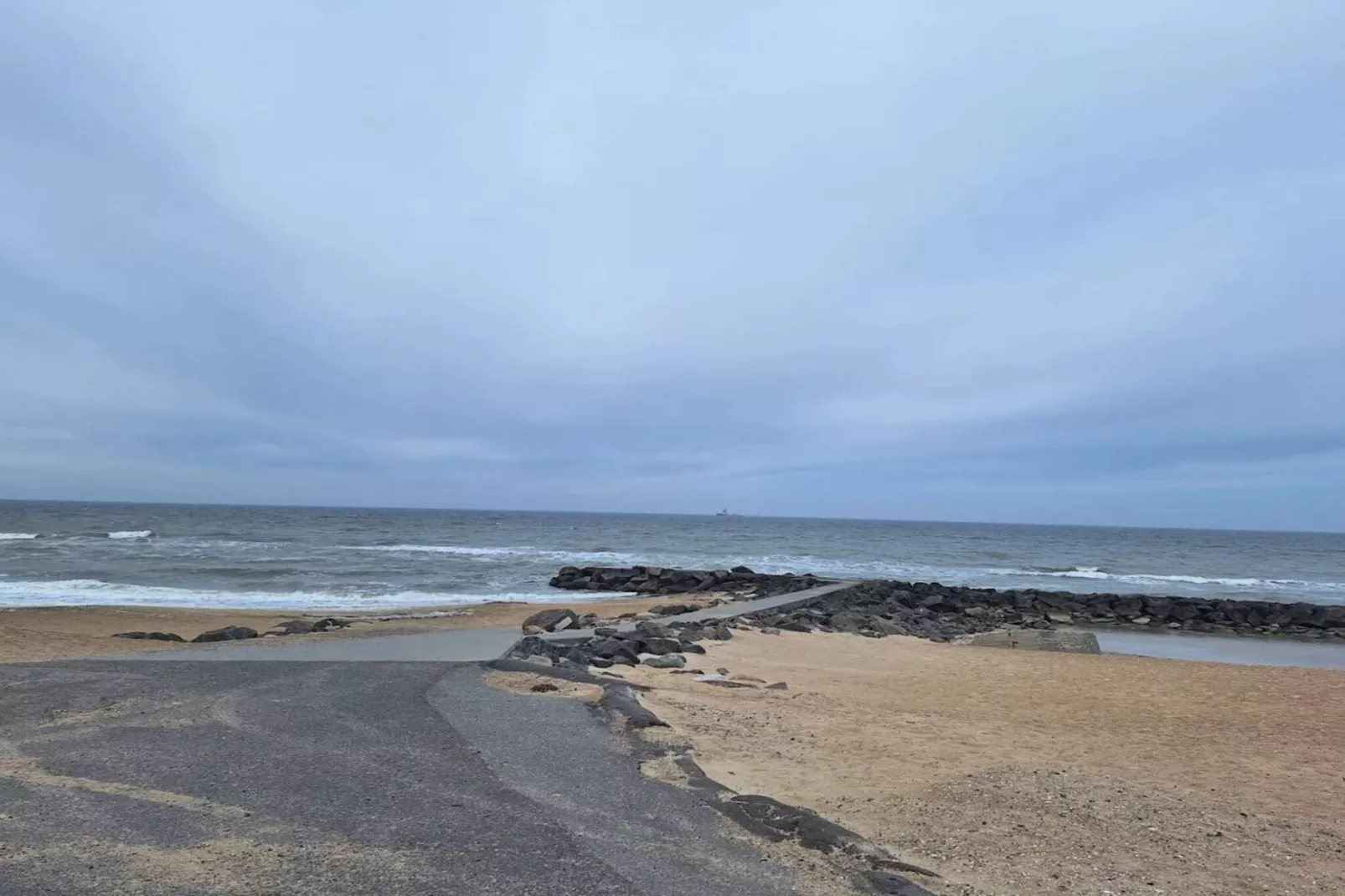 Luxe strandhuis met spa -- By Traum Ferienwohnungen-Waterzicht
