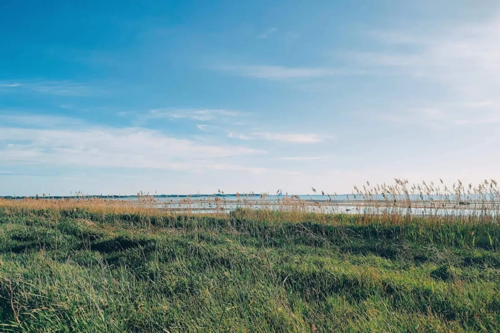 Luxe retraite met zwembad -- By Traum Ferienwohnungen-Waterzicht