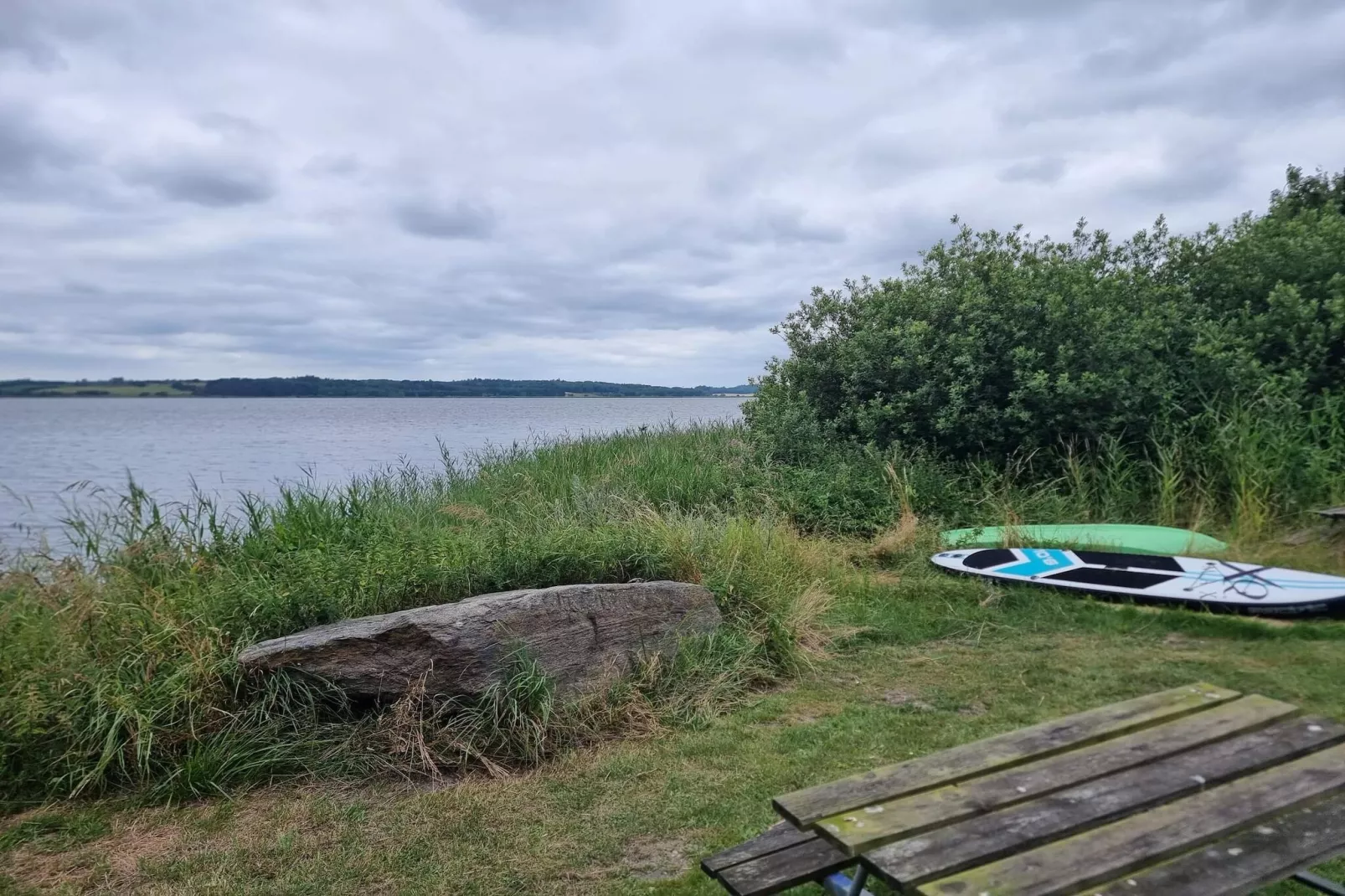 Modern toevluchtsoord met uitzicht -- By Traum Ferienwohnungen-Waterzicht