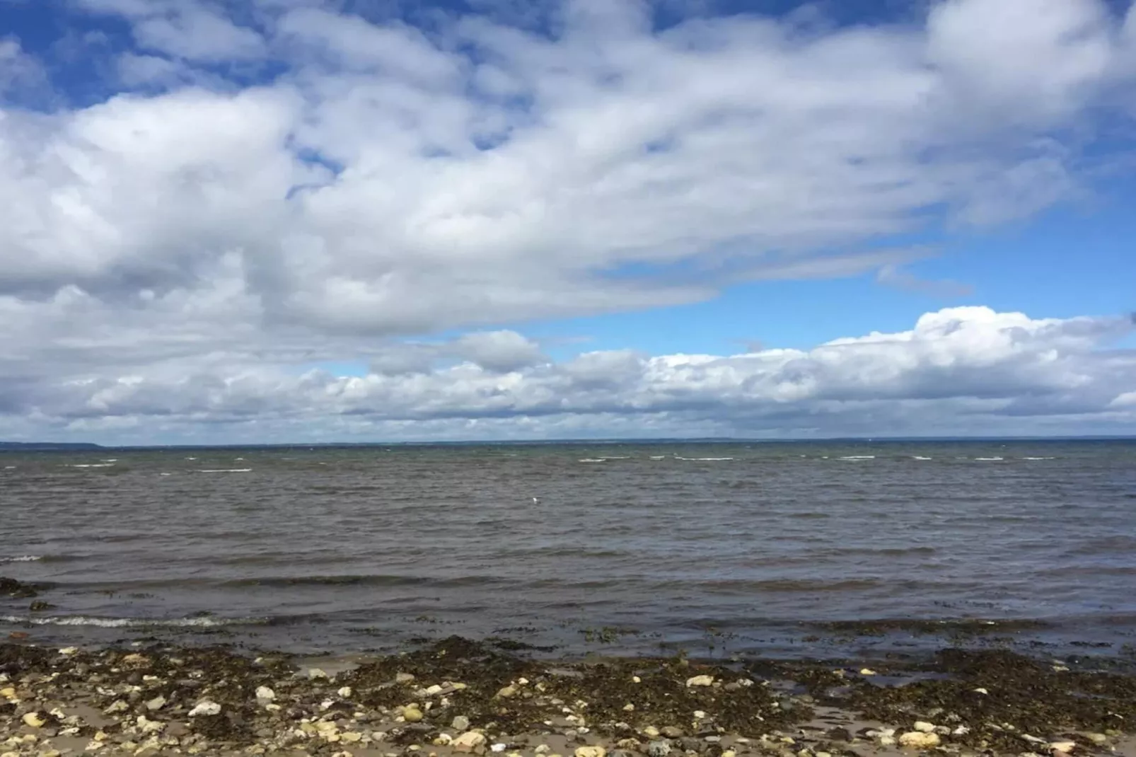 Luxe zwembad retraite bij zee -- By Traum Ferienwohnungen-Waterzicht