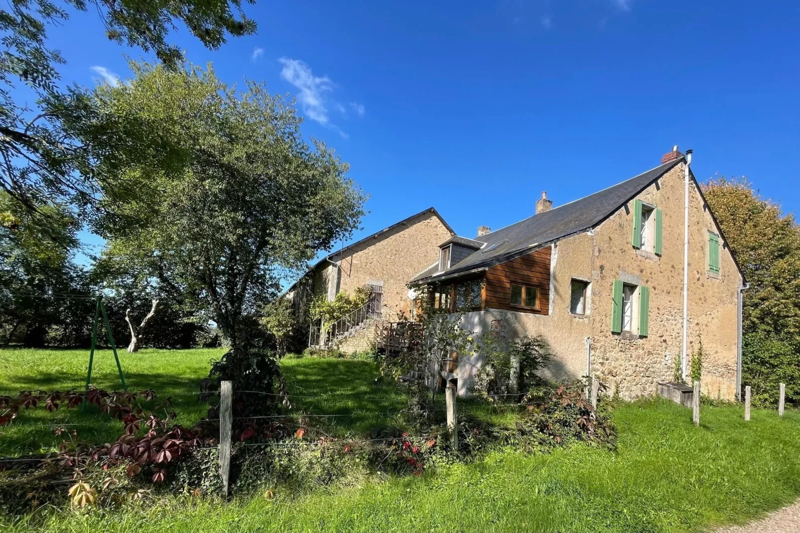 Maison de Vacances Gacogne-Buitenkant zomer