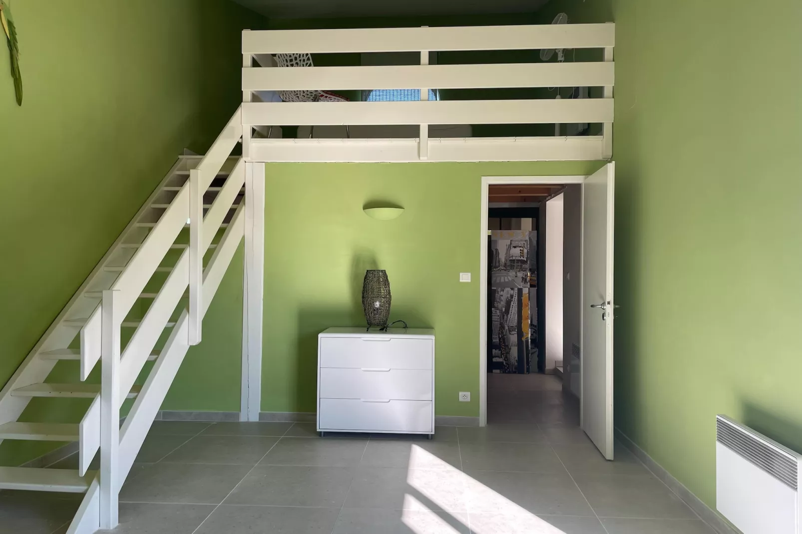 Villa Petite Champagne-Overloop