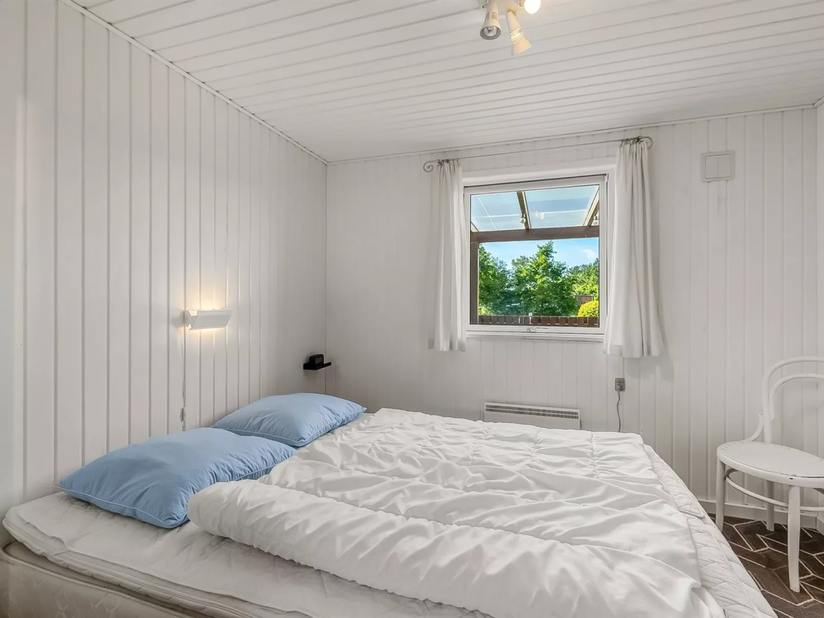 "Tholf" - 100m to the fjord-Binnen