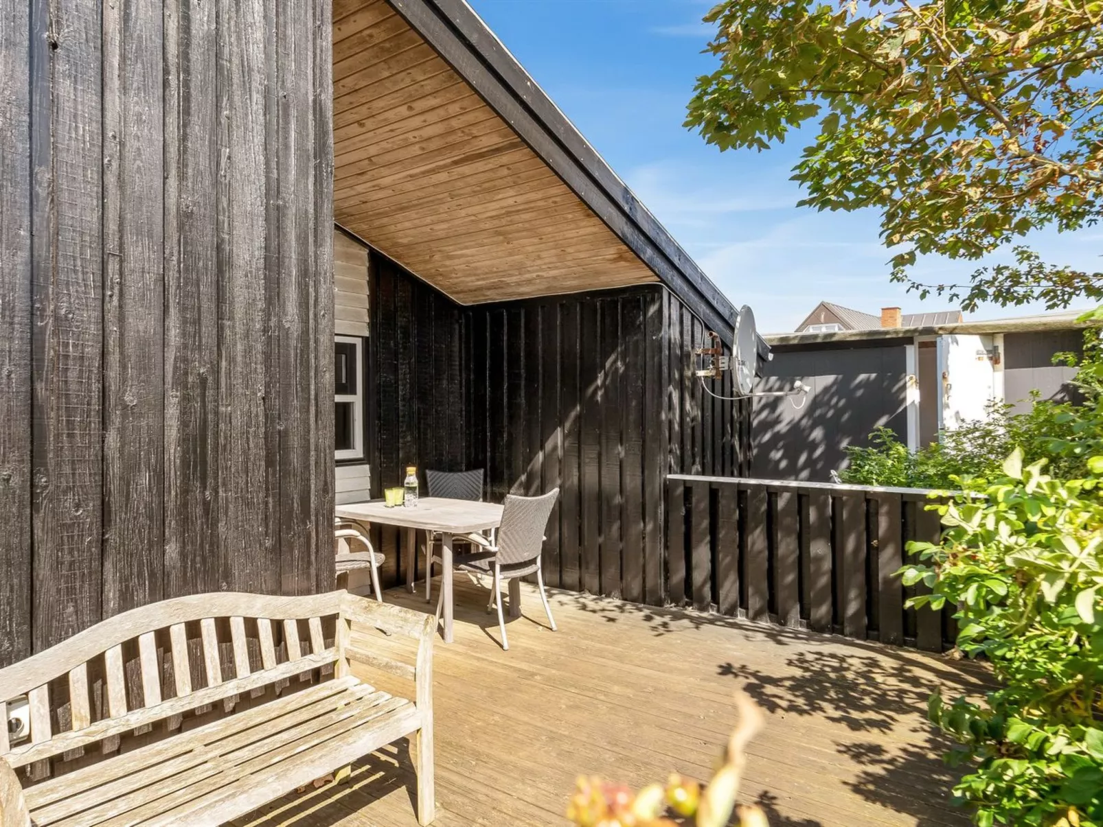 "Lazorka" - 450m from the sea-Buiten