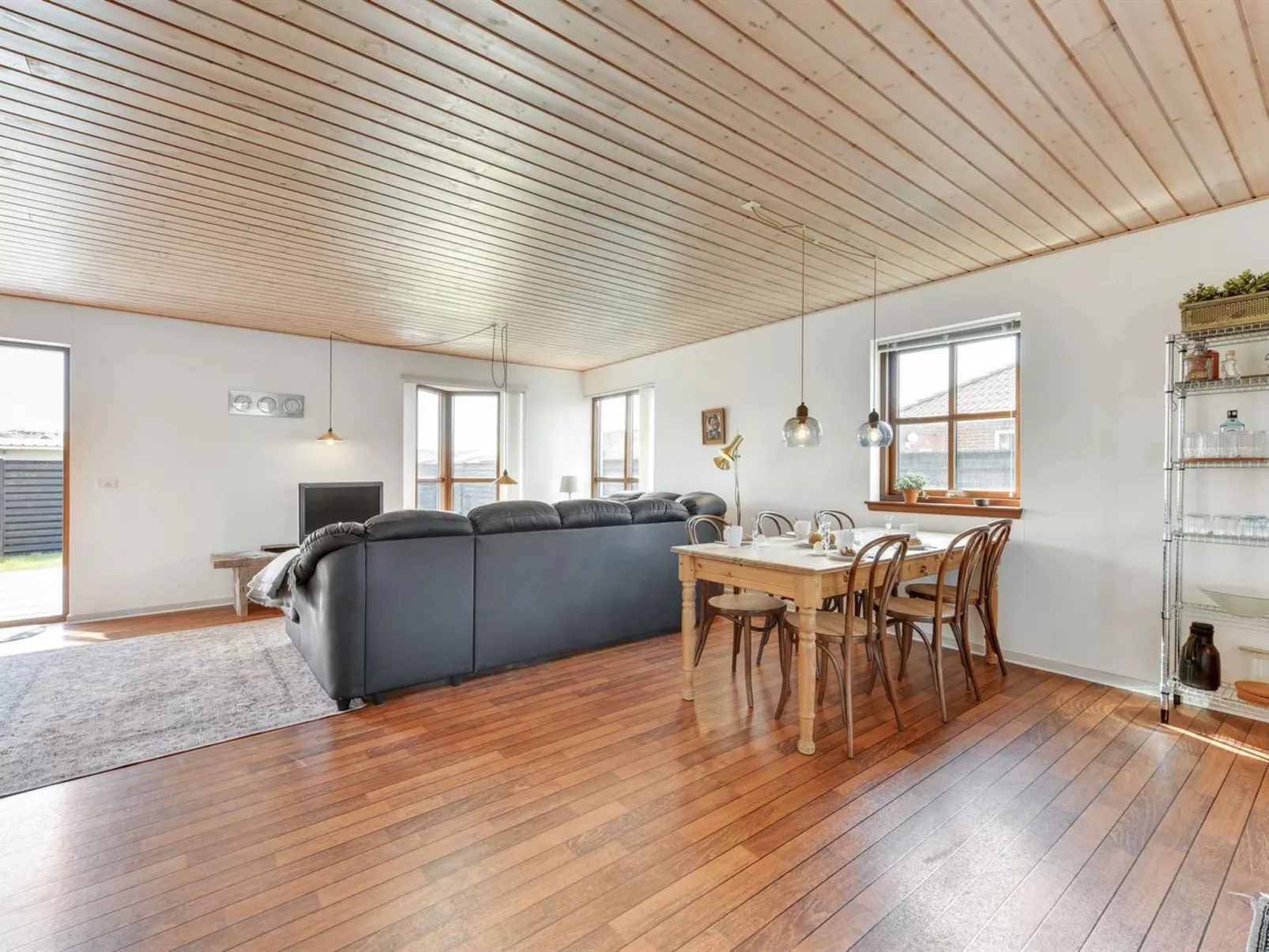 "Ottmar" -  from the sea-Binnen