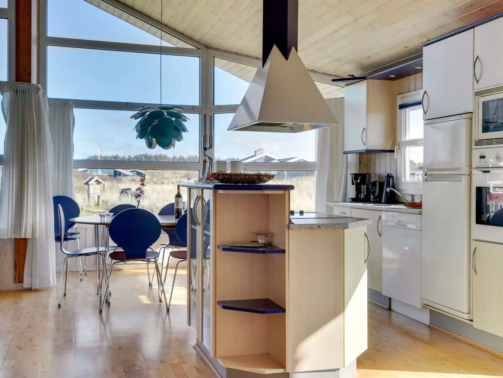 "Zafirka" - 364m from the sea-Binnen