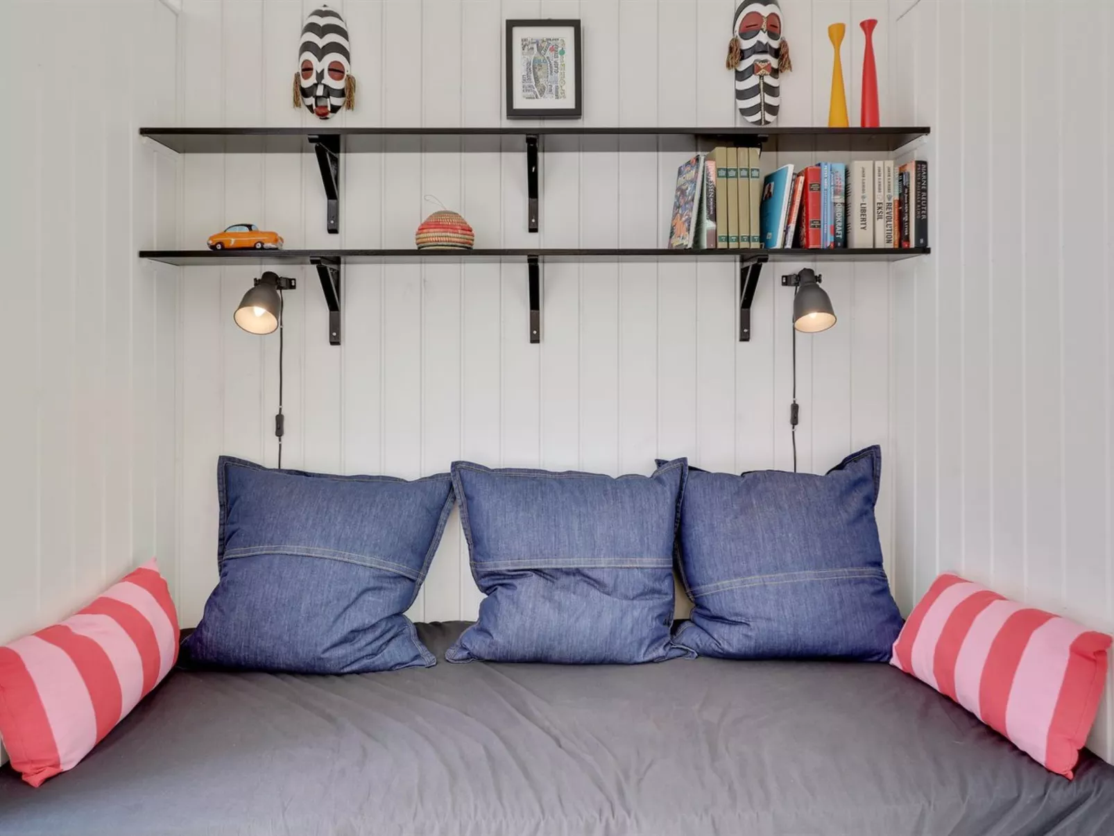 "Nuka" - 800m from the sea-Binnen