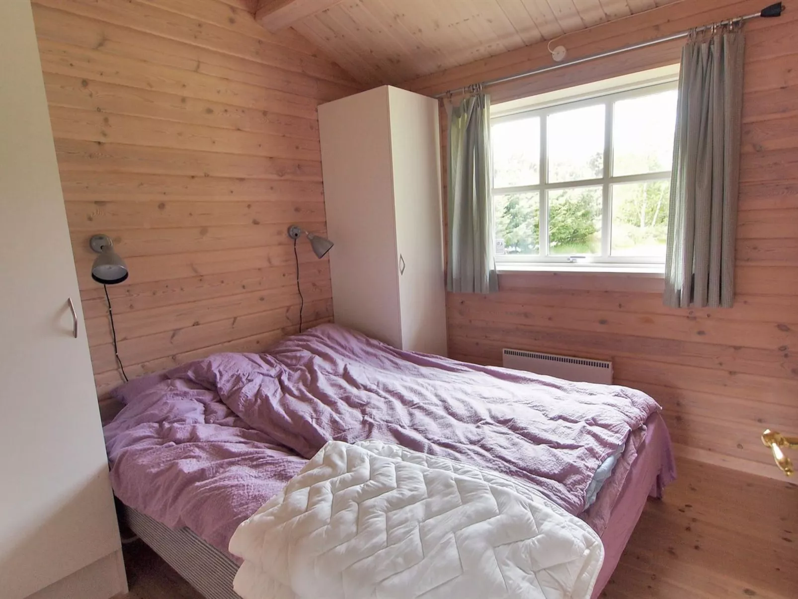 "Lilian" - 600m from the sea-Binnen