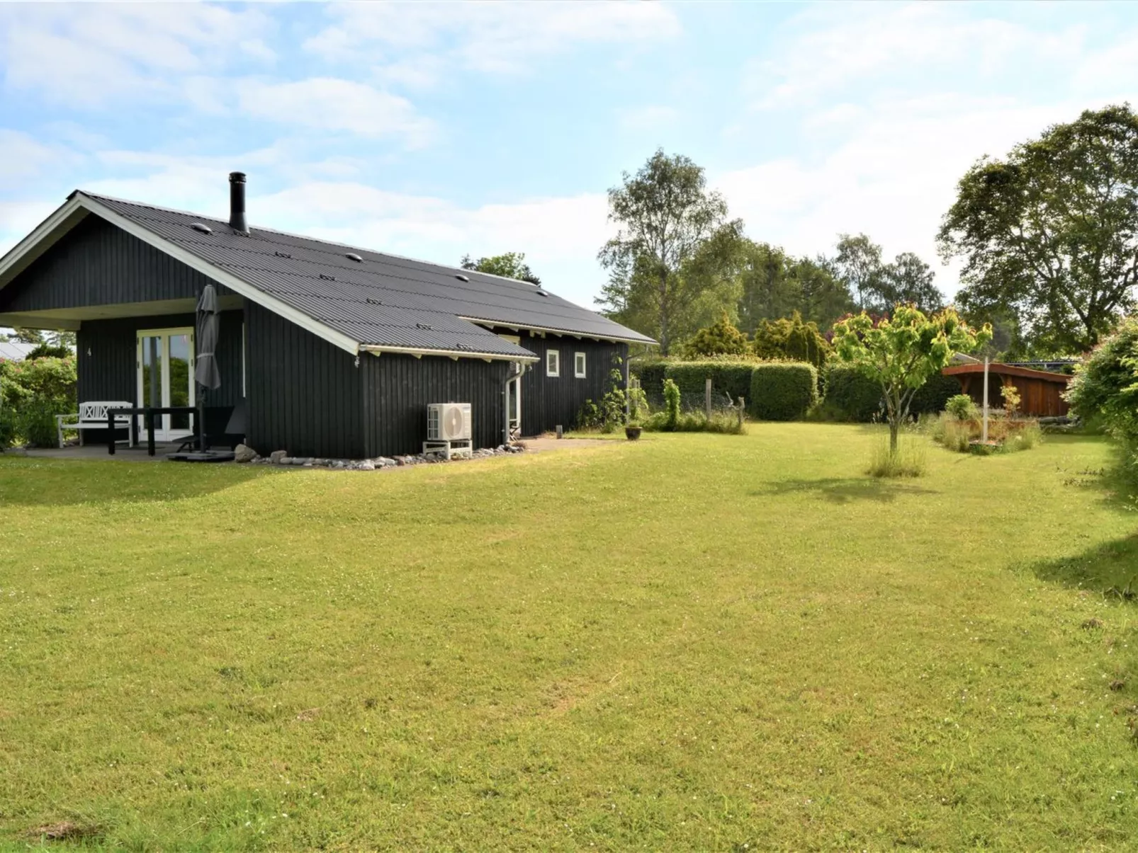 "Kustaa" - 1km from the sea-Buiten