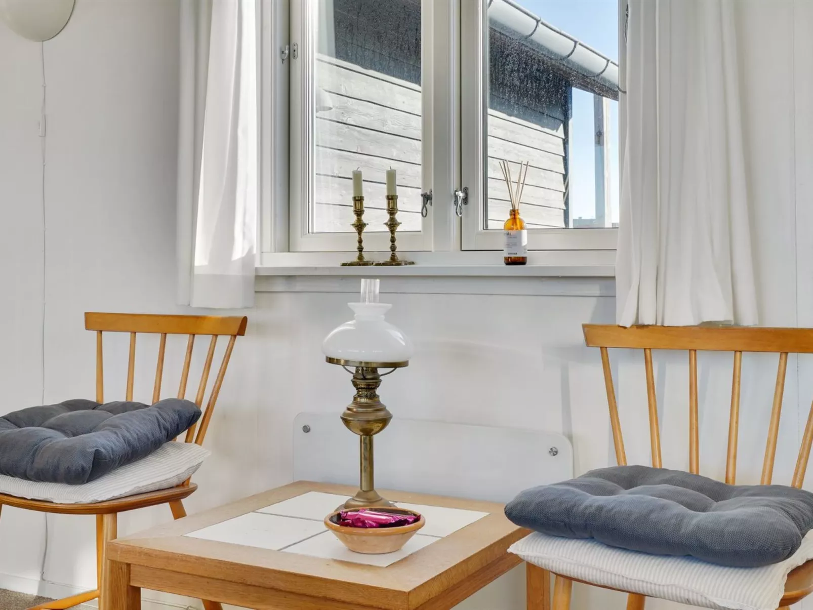 "Meike" - 300m from the sea-Binnen