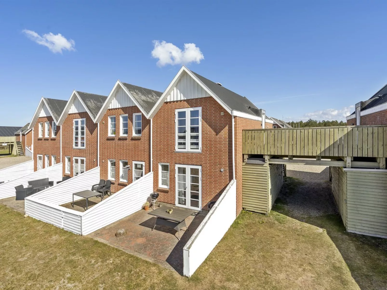 "Otto" - 2.3km from the sea - Buiten