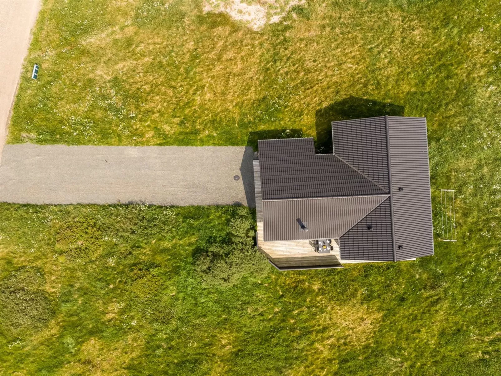 "Frejdis" - 1.1km from the sea-Buiten