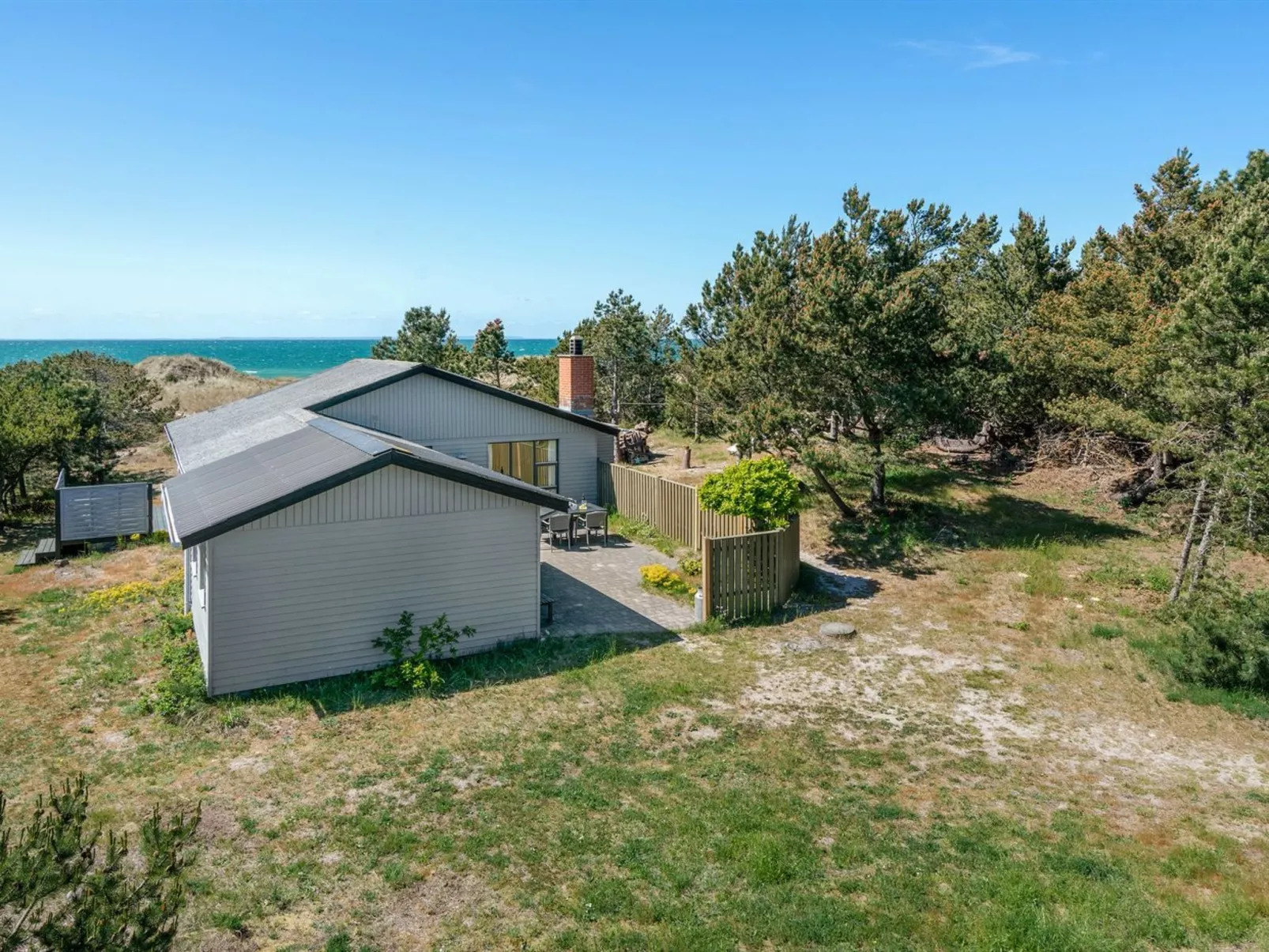 "Petersen" - 50m from the sea-Buiten