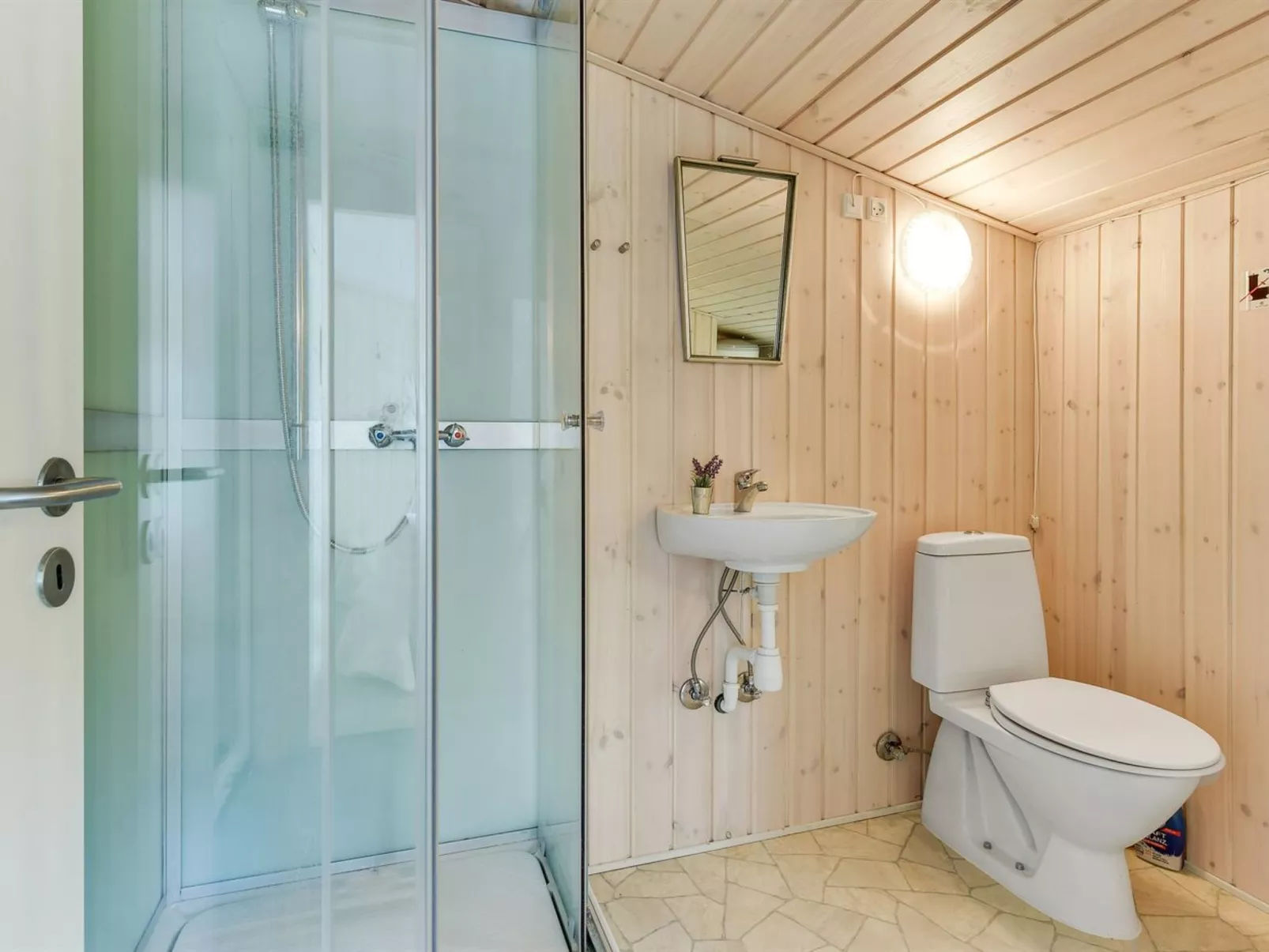 "Gangulf" - 150m from the sea-Binnen