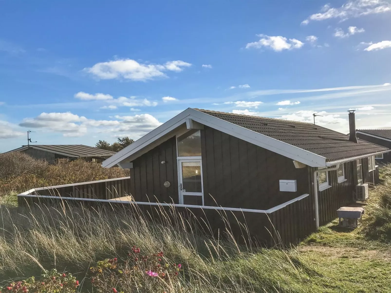 "Styrbiorn" - 100m from the sea-Buiten