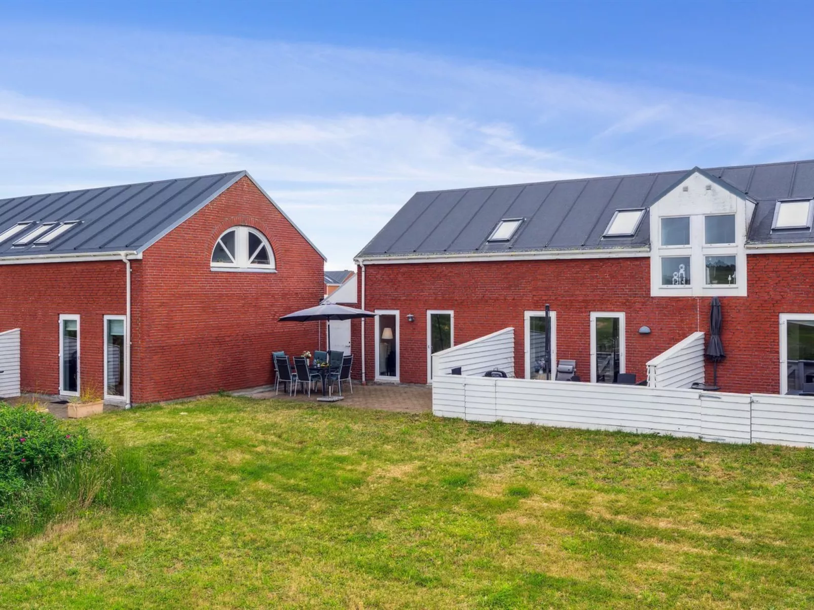 "Akim" - 2km from the sea-Buiten