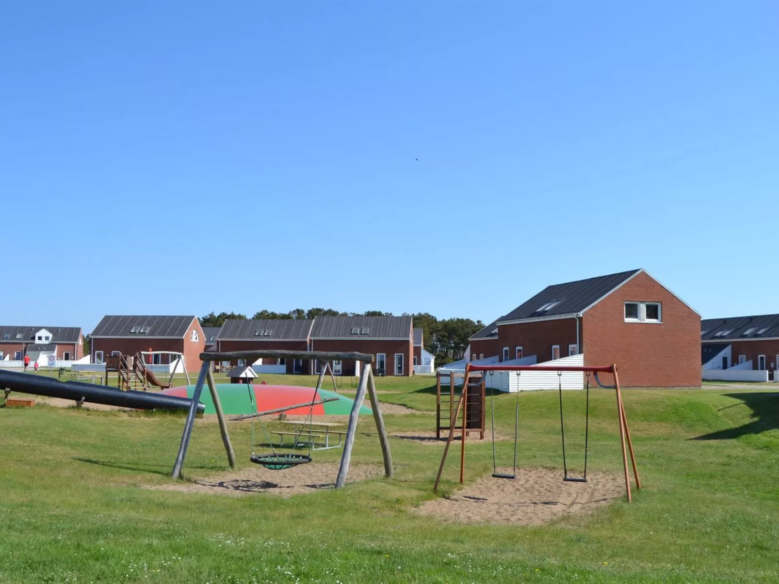 "Drita" - 2.3km from the sea-Buiten