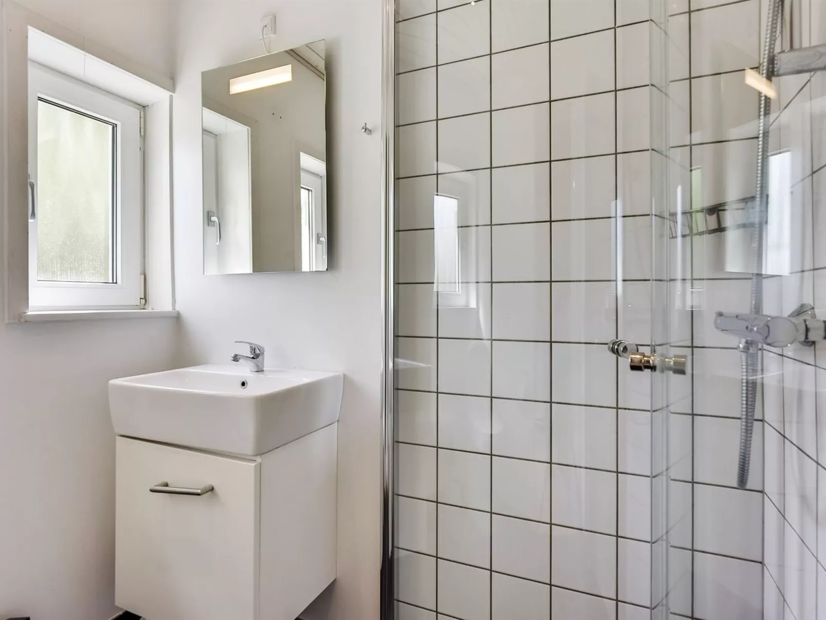 "Styrkar" - 4km from the sea-Binnen