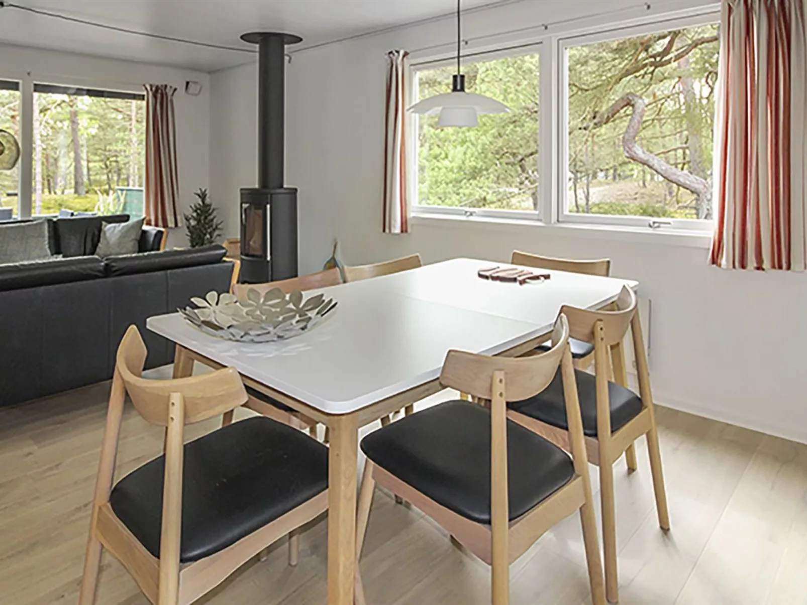 "Michel" - 300m from the sea-Binnen