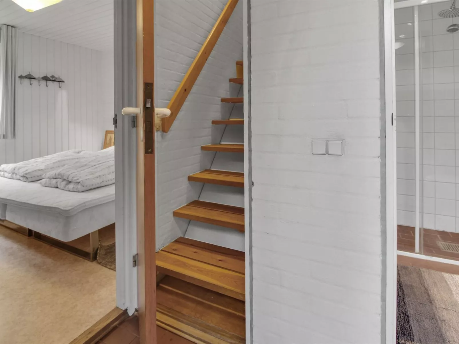 "Emilla" - 3.8km from the sea-Binnen