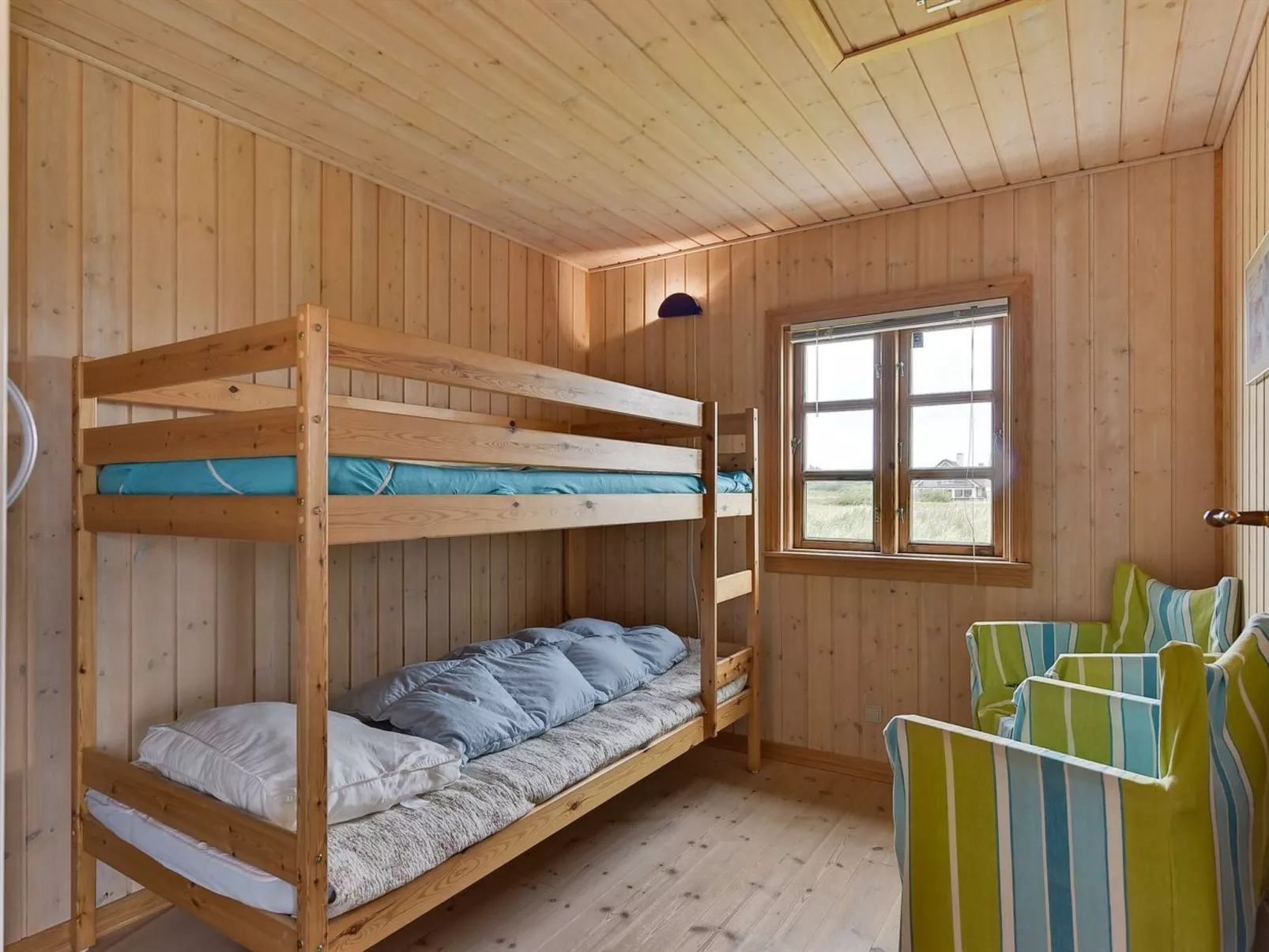 "Dortea" - 600m from the sea-Binnen