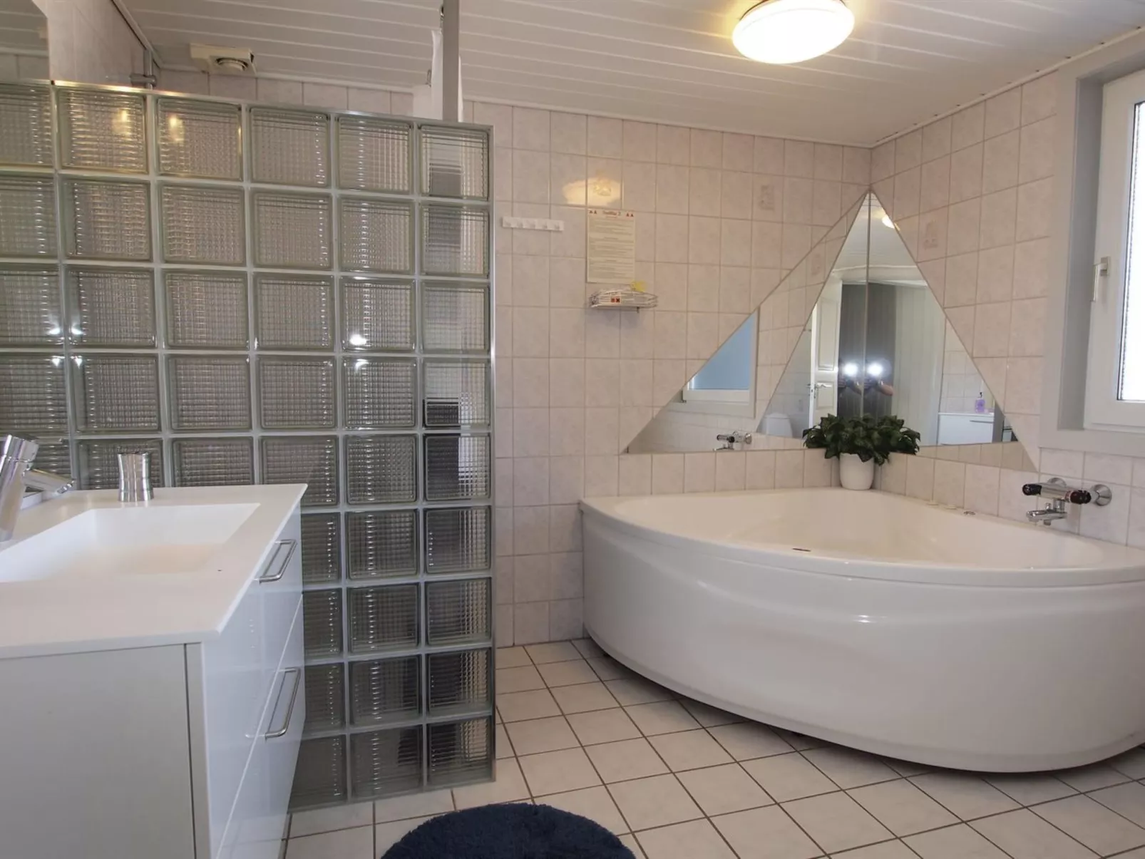 "Emmarenze" - 400m from the sea-Binnen