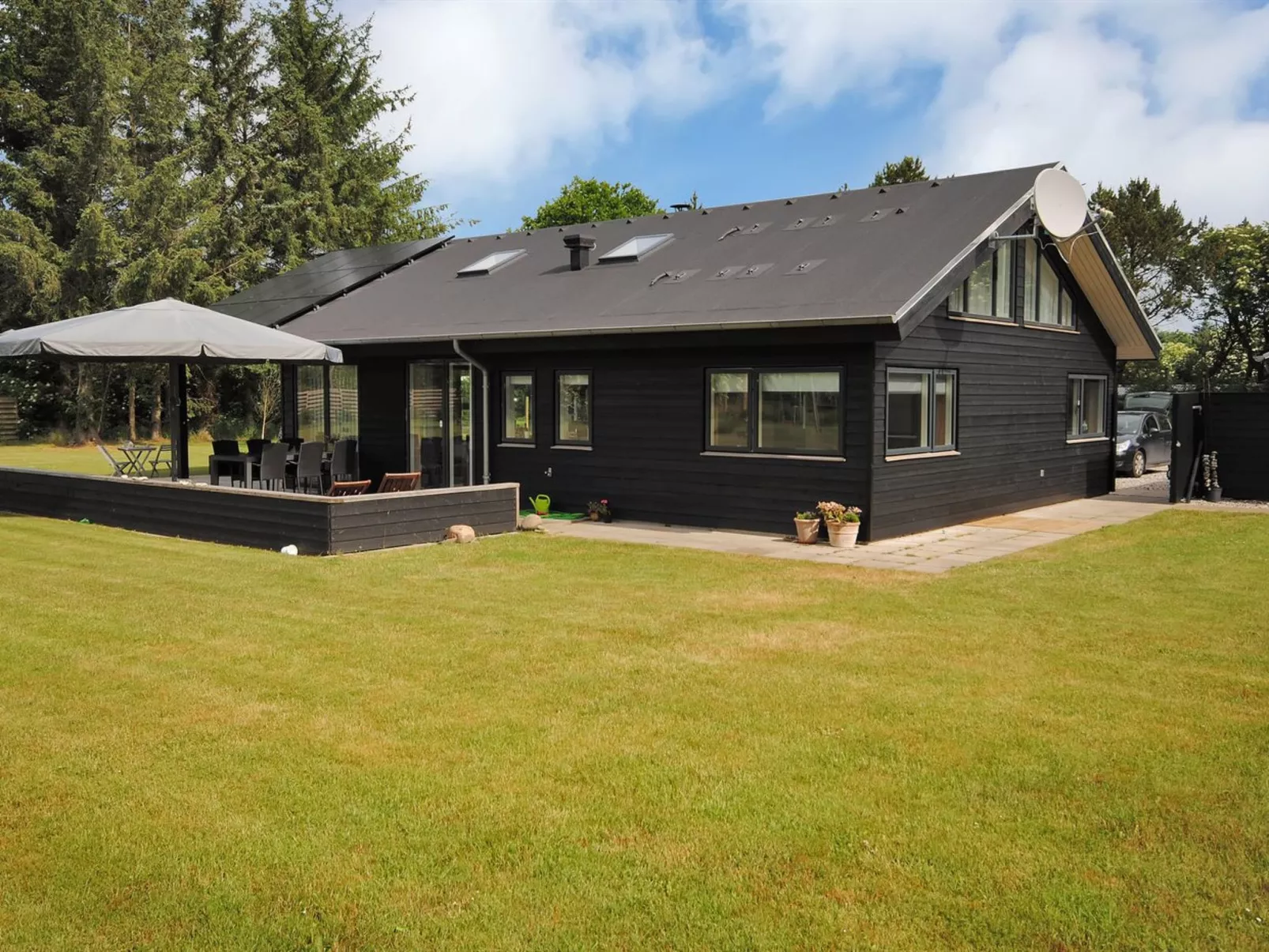 "Etly" - 600m to the fjord-Buiten