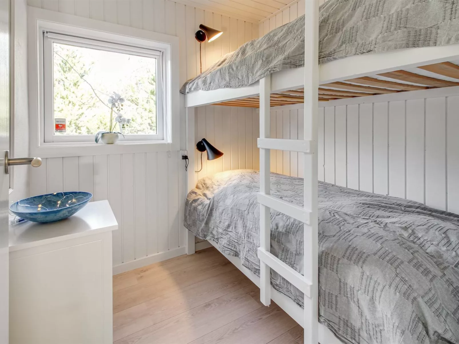 "Eliene" - 500m from the sea-Binnen