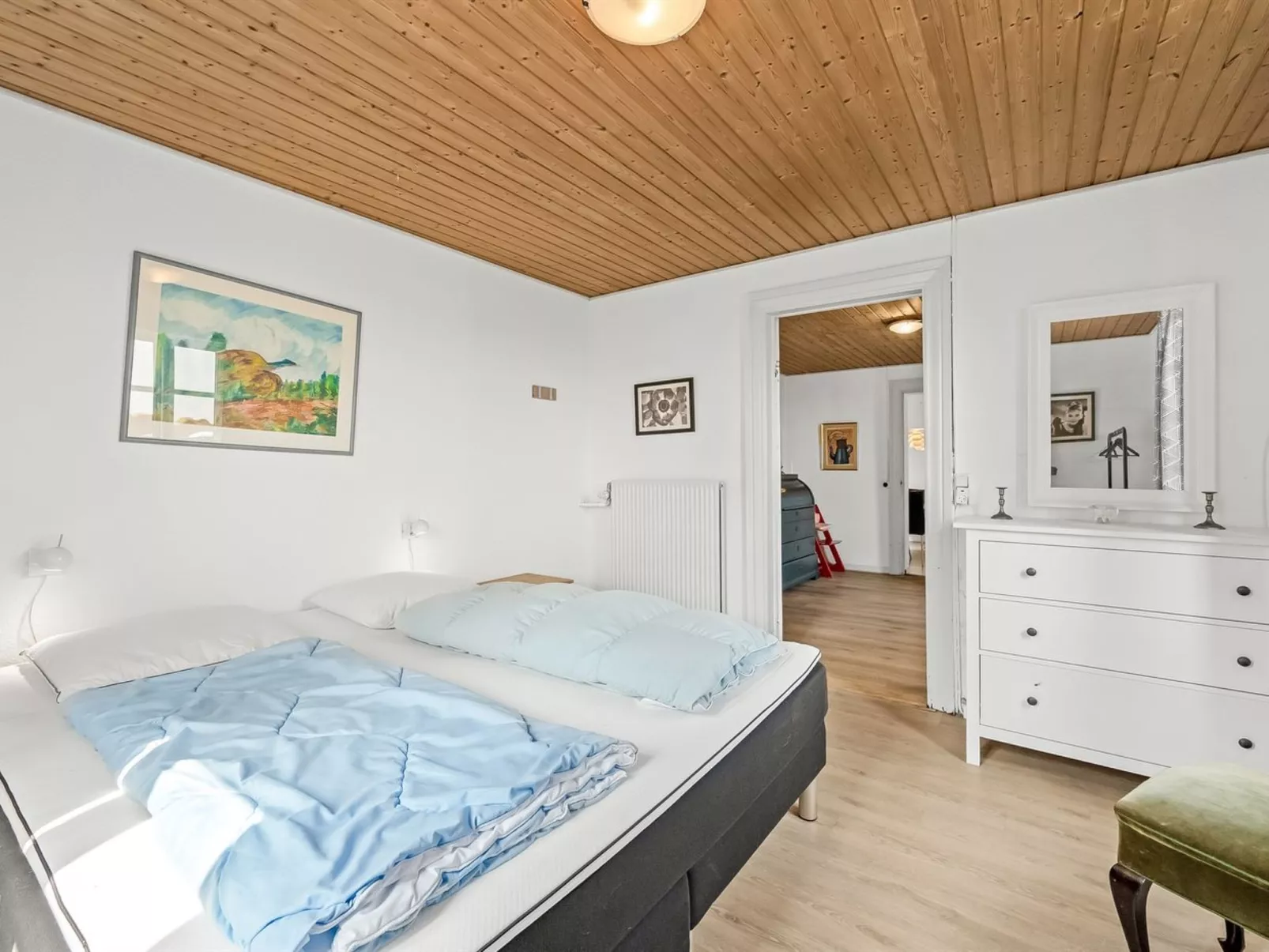 "Urte" -  from the sea-Binnen