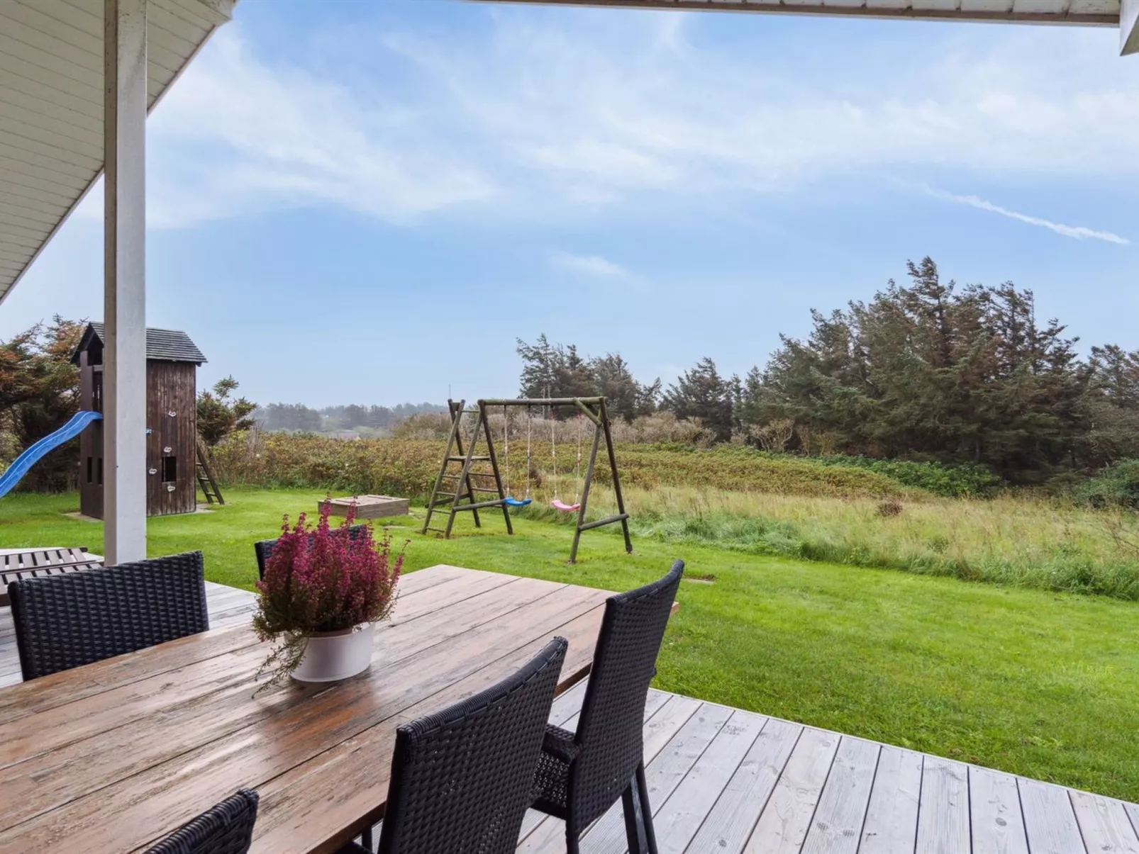 "Herbiorn" - 403m from the sea-Buiten