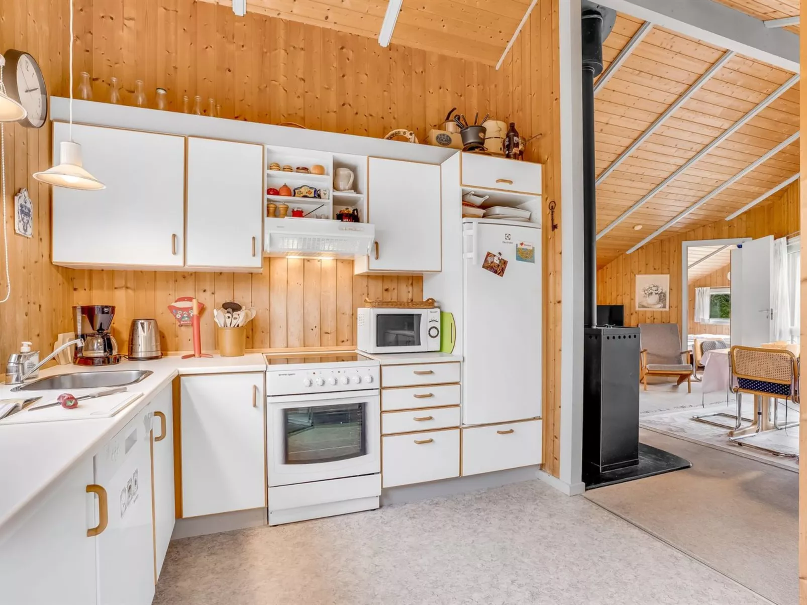 "Eeva" - 900m from the sea-Binnen