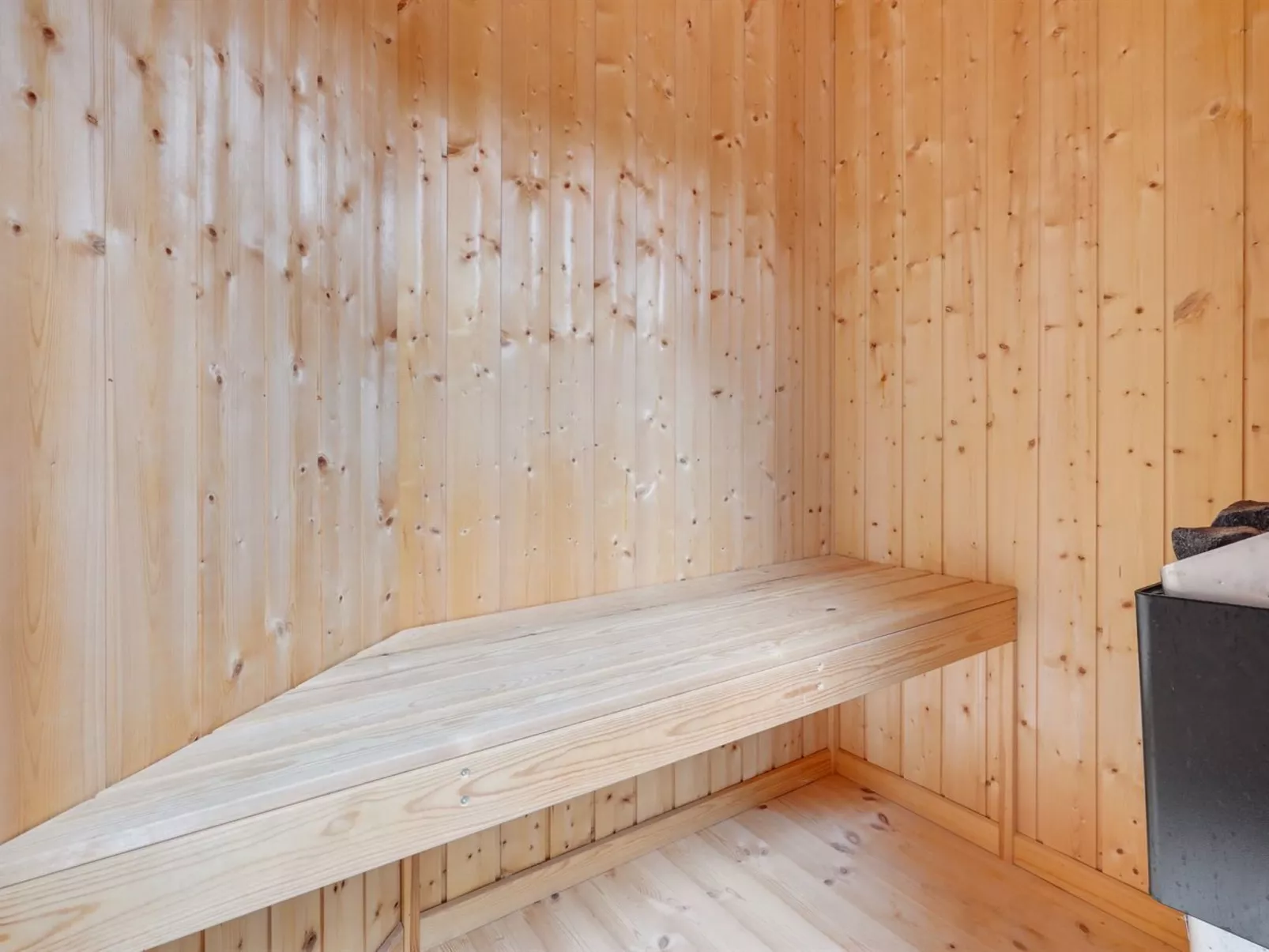 "Zelda" - 300m from the sea-Binnen