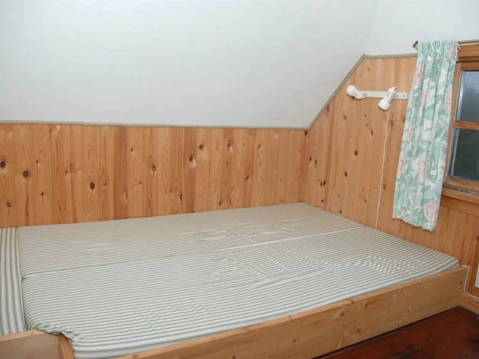 "Jon" - 400m from the sea-Binnen