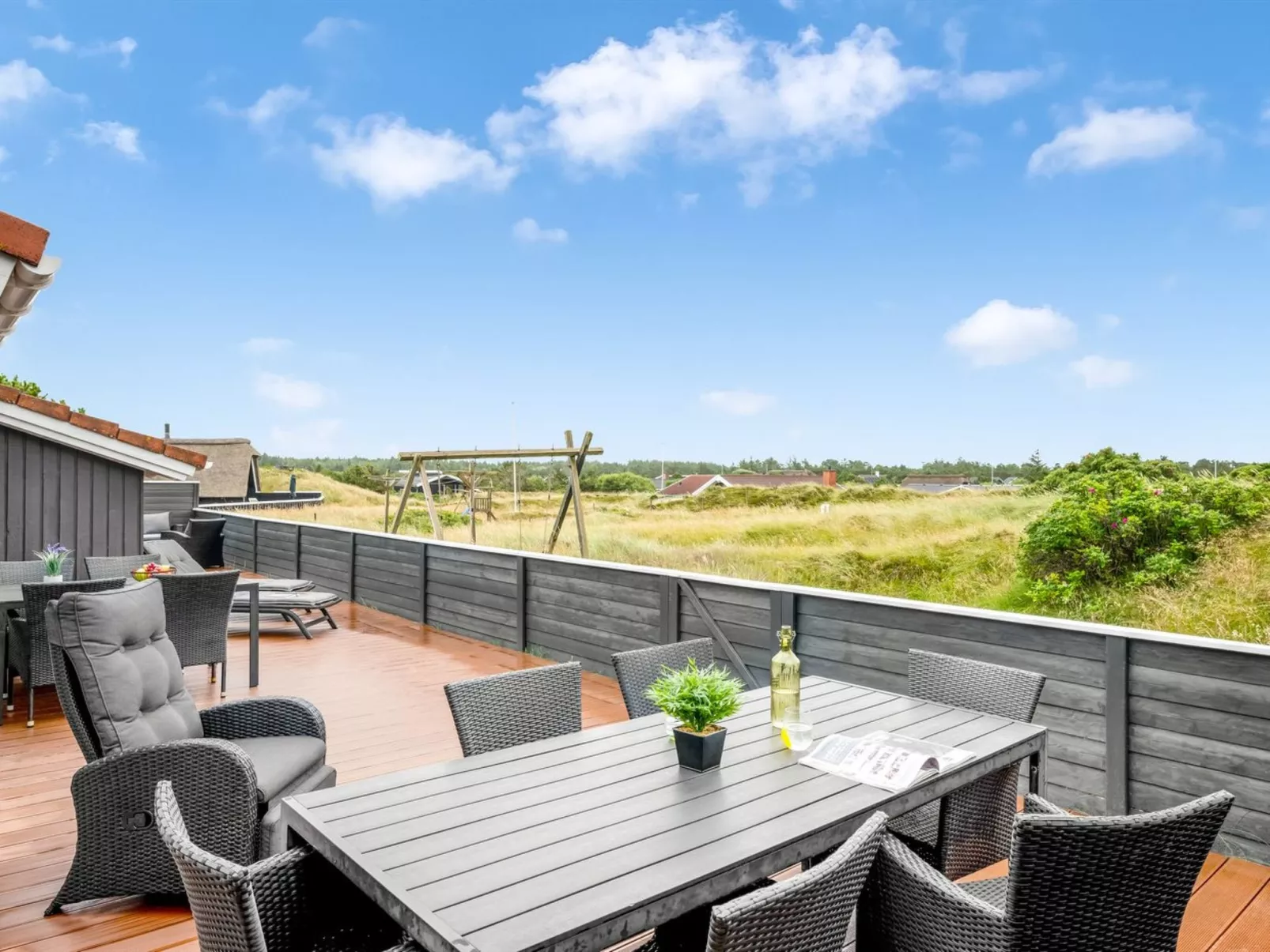 "Petkana" - 700m from the sea-Buiten