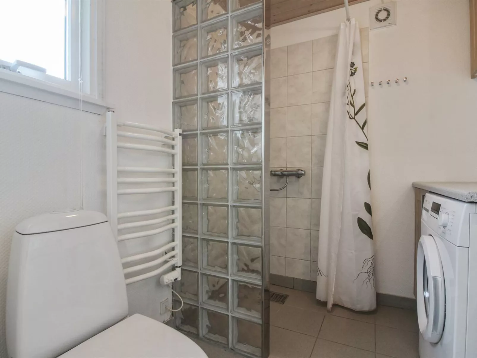 "Habbo" - 500m from the sea-Binnen