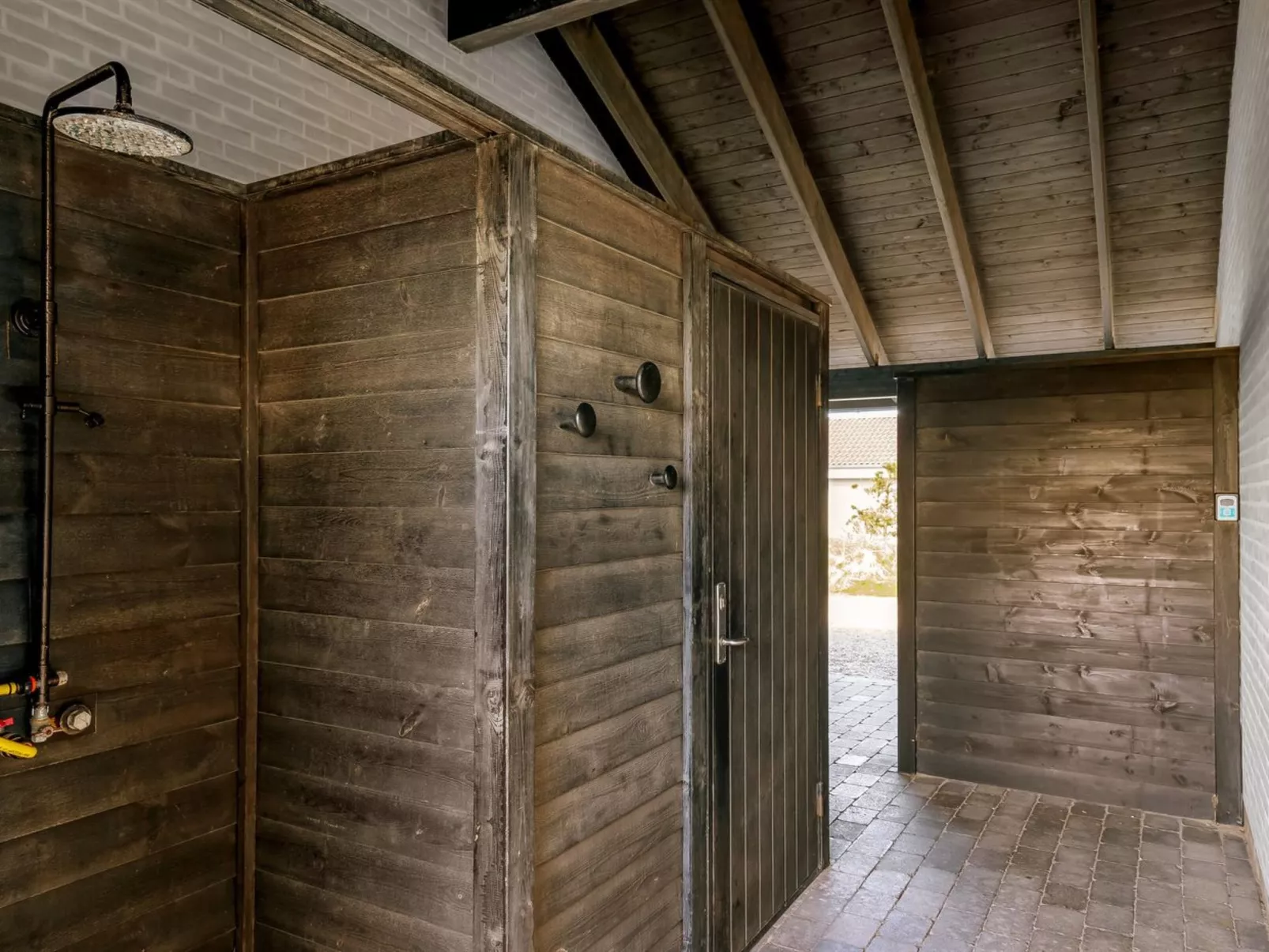 "Hornbogi" - 300m from the sea-Buiten