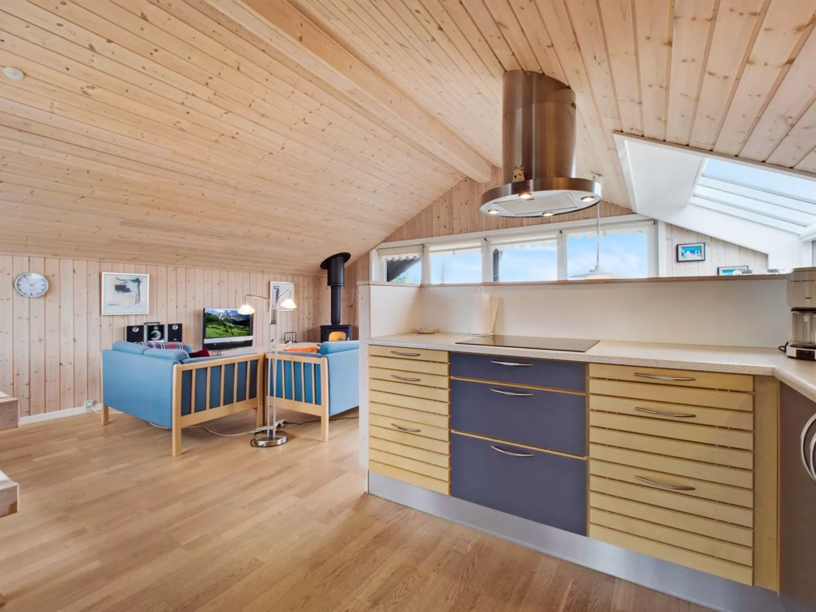 "Viktorija" - 800m from the sea-Binnen