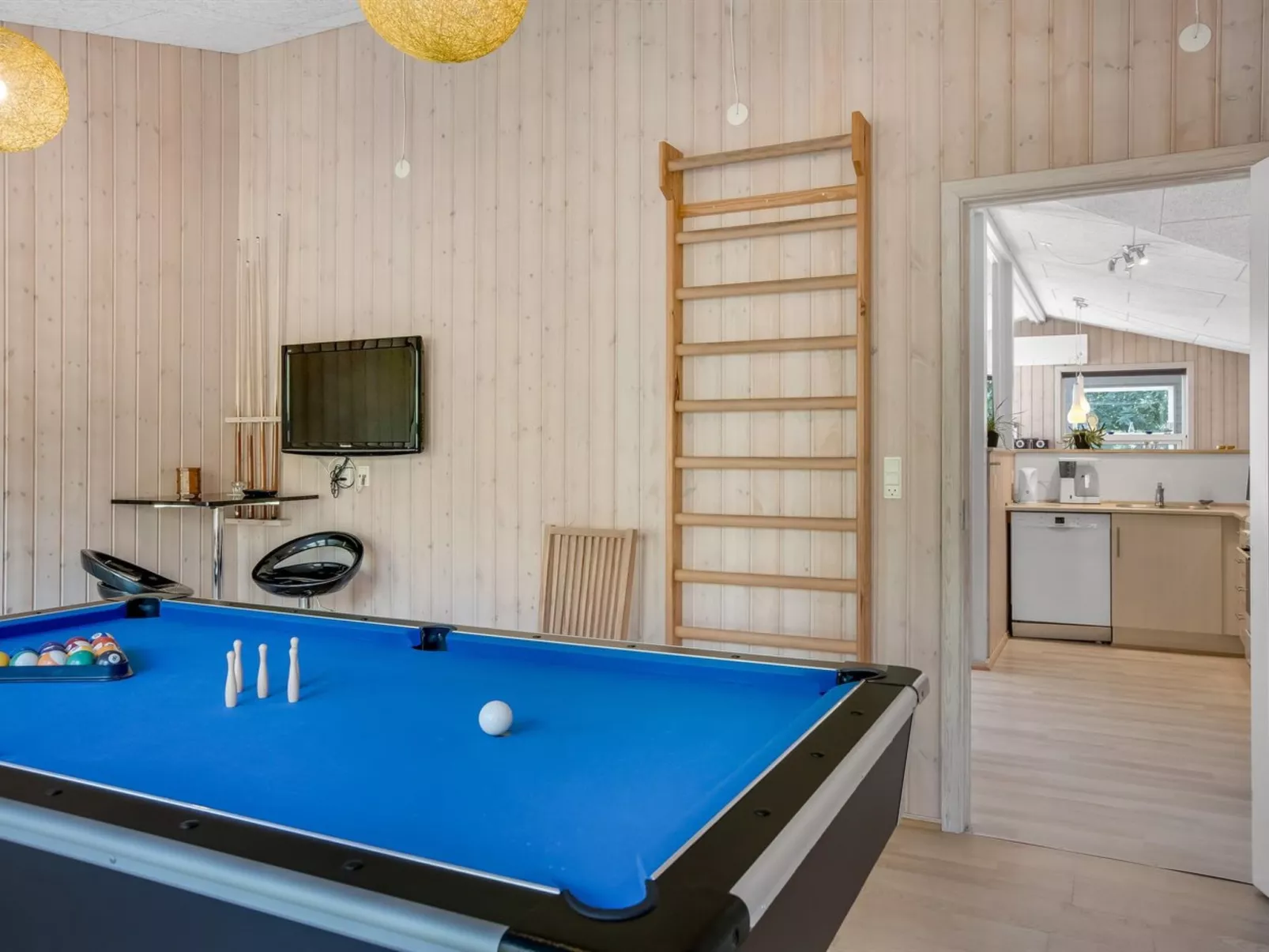 "Omar" - 1.0km from the sea-Binnen